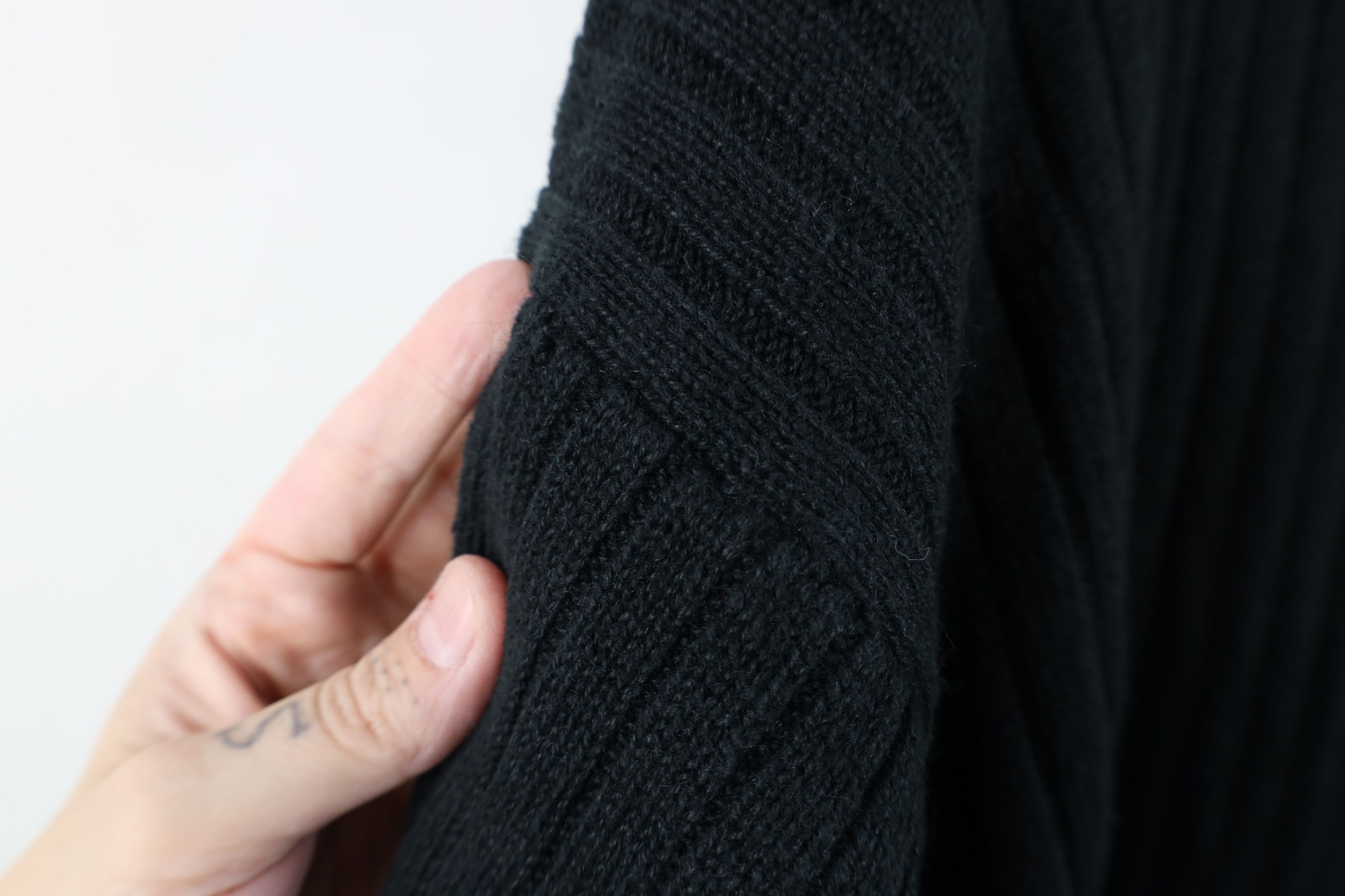 Vintage Vintage 90s Streetwear Ribbed Knit V-Neck Sweater Black Size XXL / US 16-18 / IT 52-54 - 8 Thumbnail