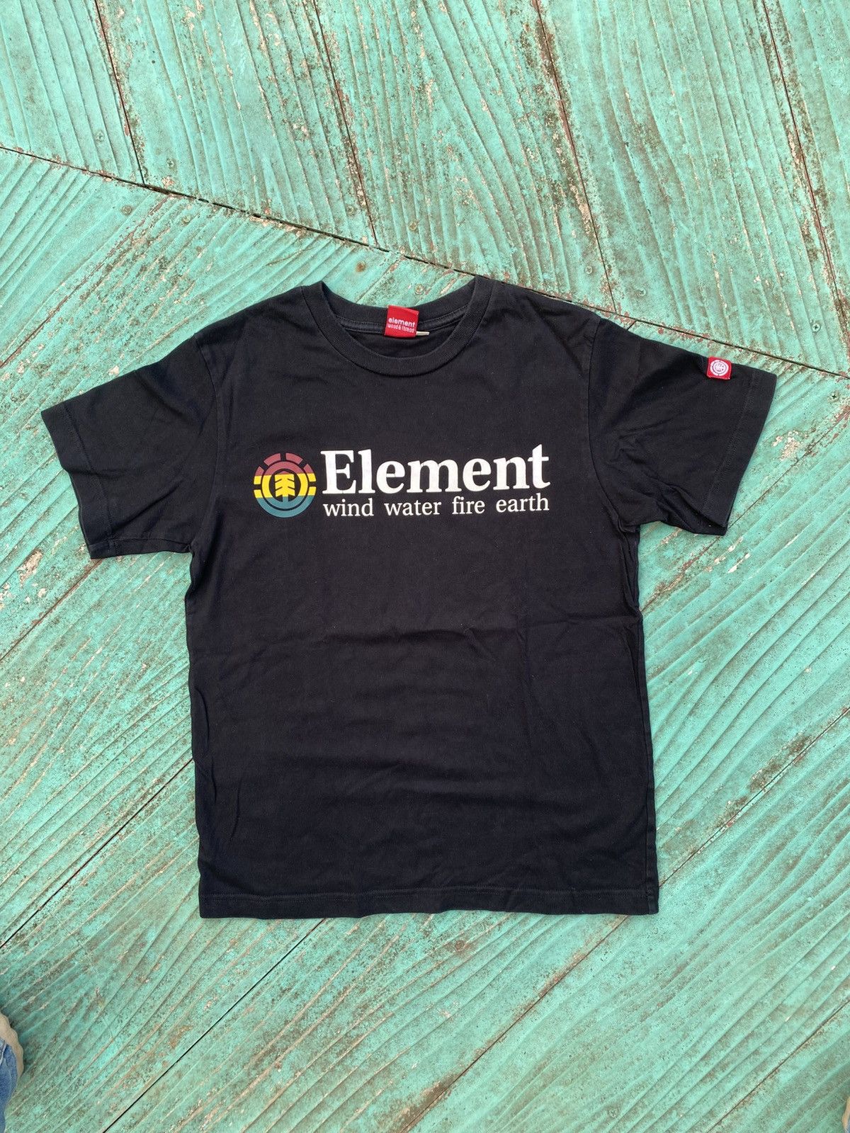 Element Element skateboarding wind water fire earth 90s Size US M / EU 48-50 / 2 - 1 Thumbnail