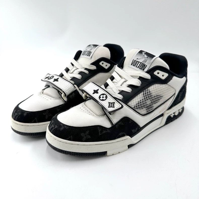 Louis Vuitton Louis Vuitton Trainer black and white printed velcro mesh Size US 9.5 / EU 42-43 - 1 Thumbnail