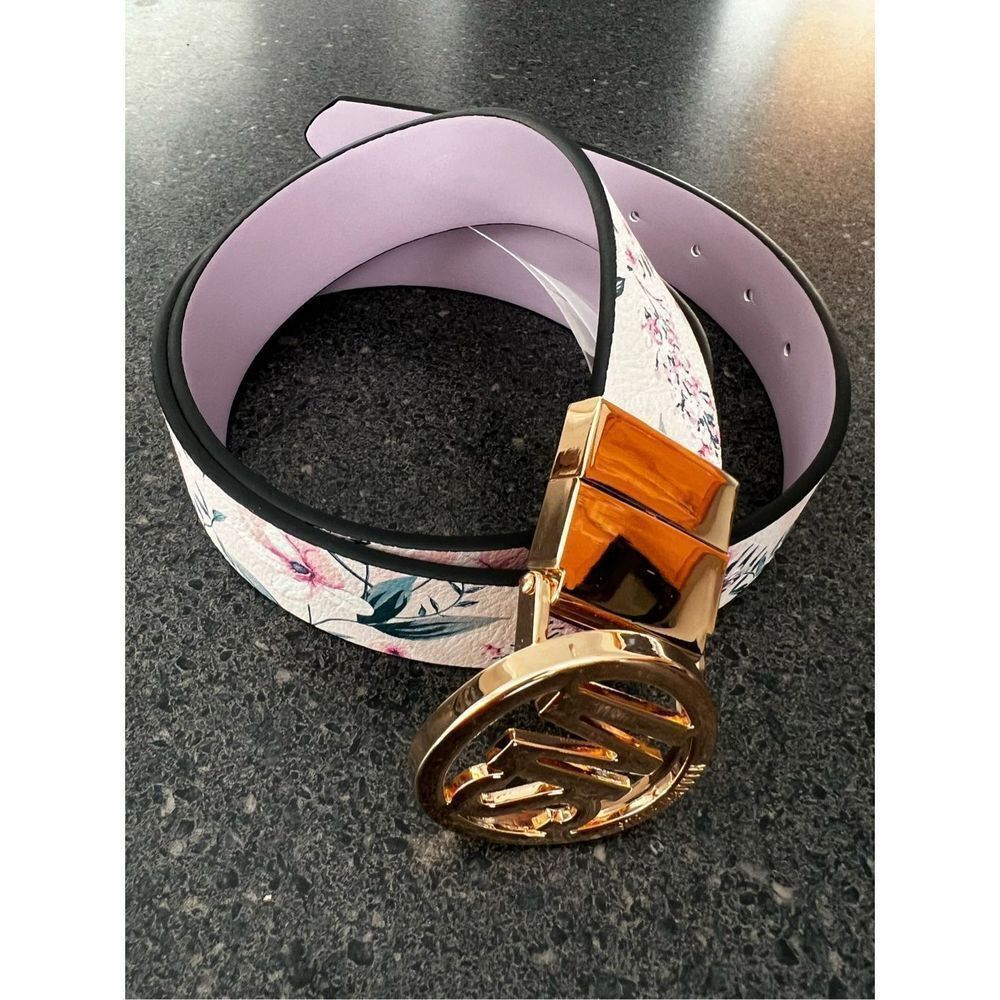 Steve Madden Steve Madden reversible lavender/flowers belt size XL Size ONE SIZE - 6 Thumbnail