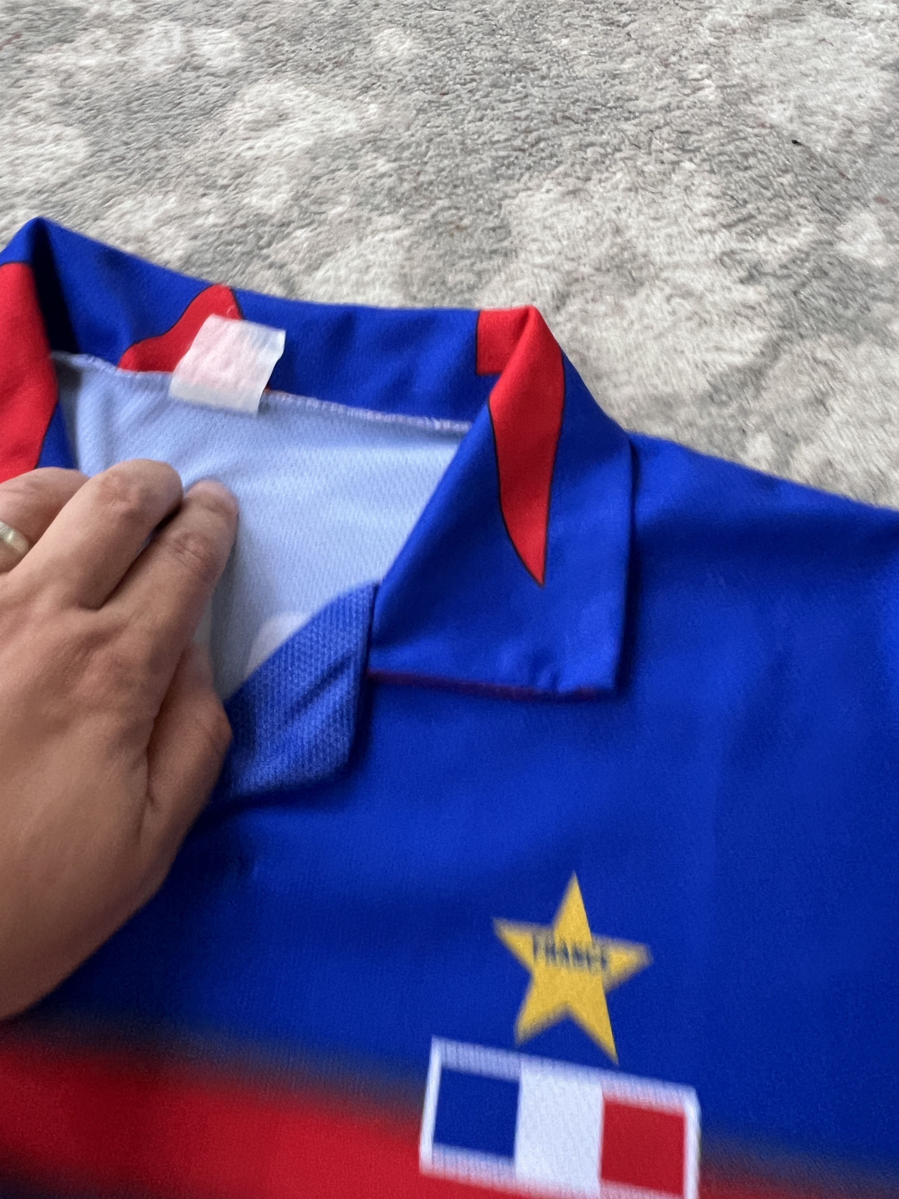 Vintage France Vintage Zinedine Zidan 10 Jersey Size US XL / EU 56 / 4 - 4 Thumbnail
