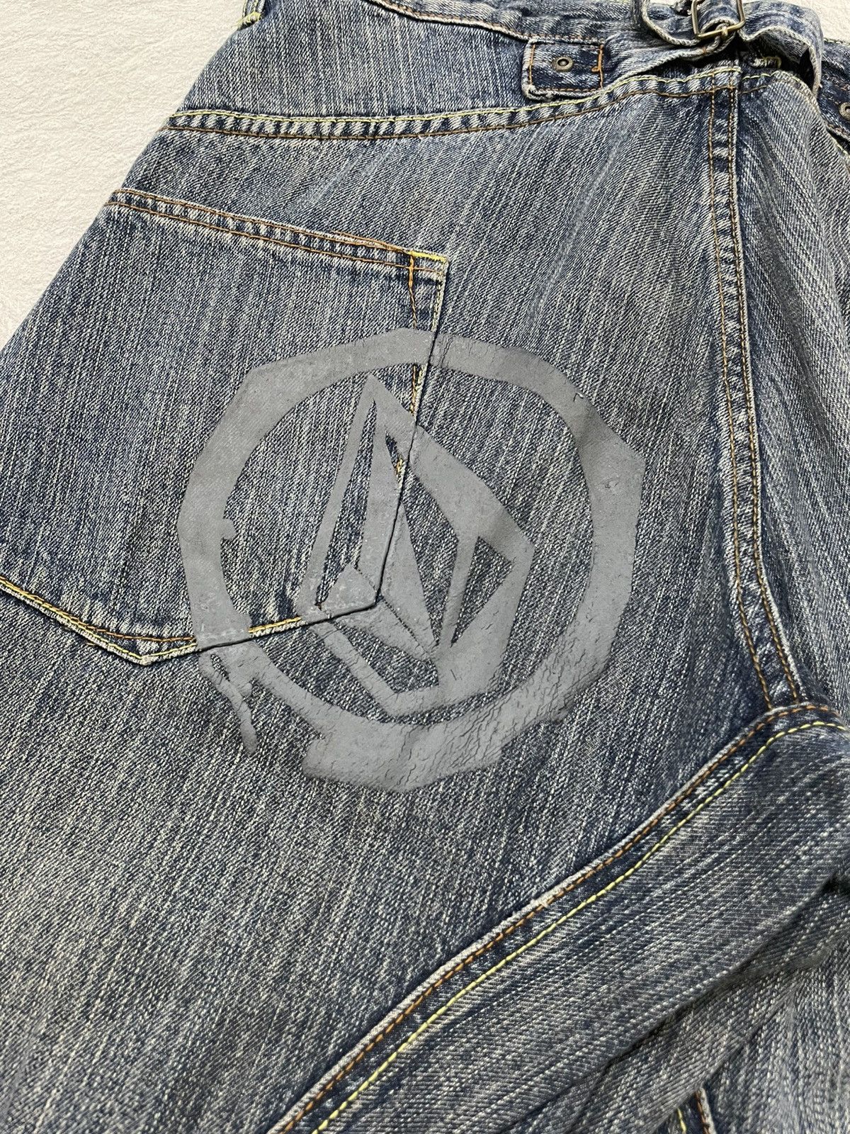 Volcom Volcom Workwear Archival Denim Big Logo Mudwash Jeans Y2K Size US 33 - 7 Thumbnail
