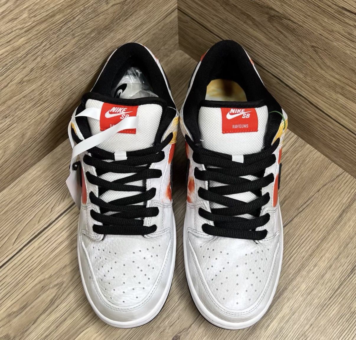 Nike Nike Dunk SB Alien Sneakers J41 Size US 9 / EU 42 - 2 Thumbnail