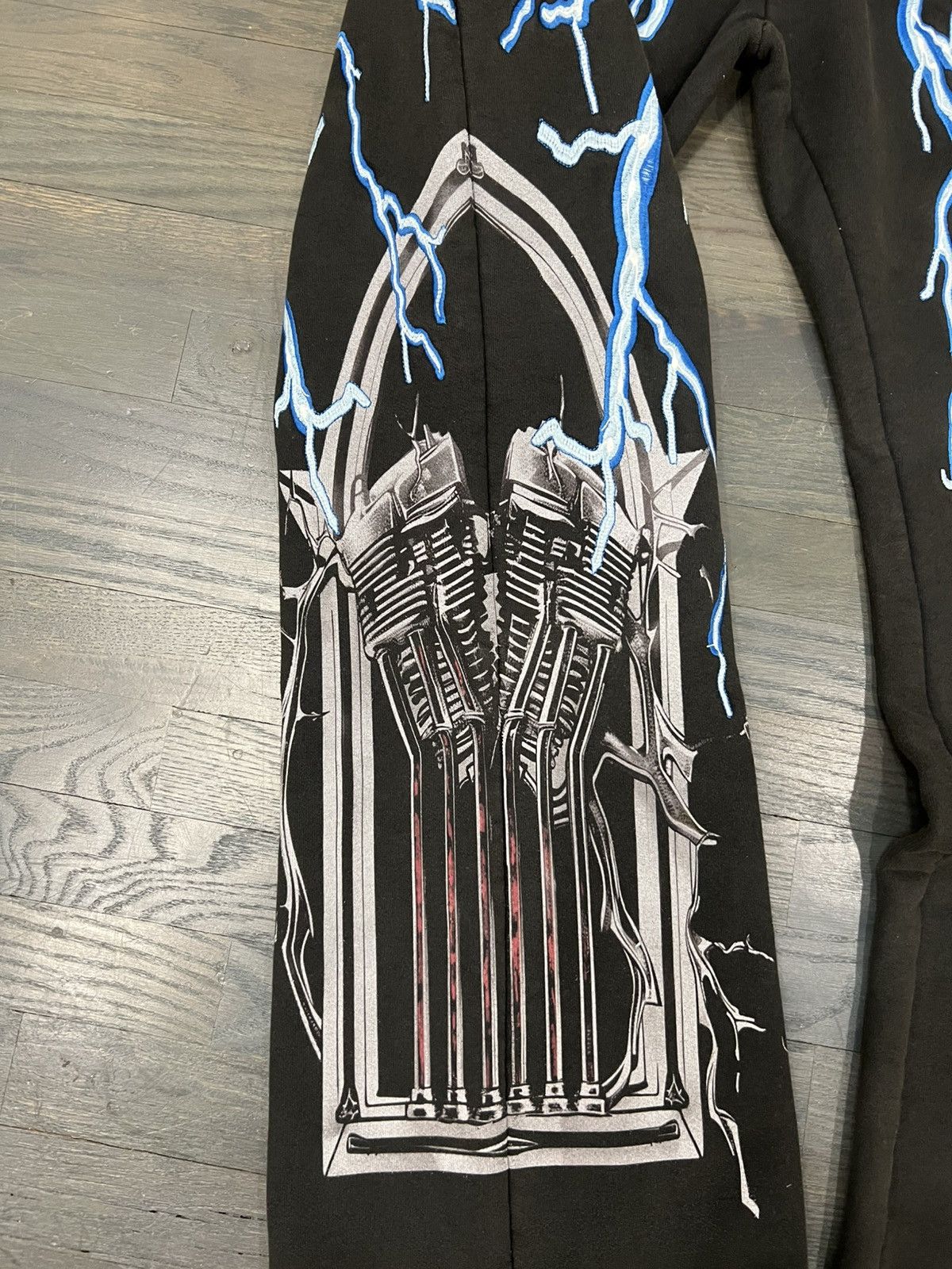 Who Decides War ARCH ENGINE LIGHTING SWEATPANTS Size US 30 / EU 46 - 4 Thumbnail