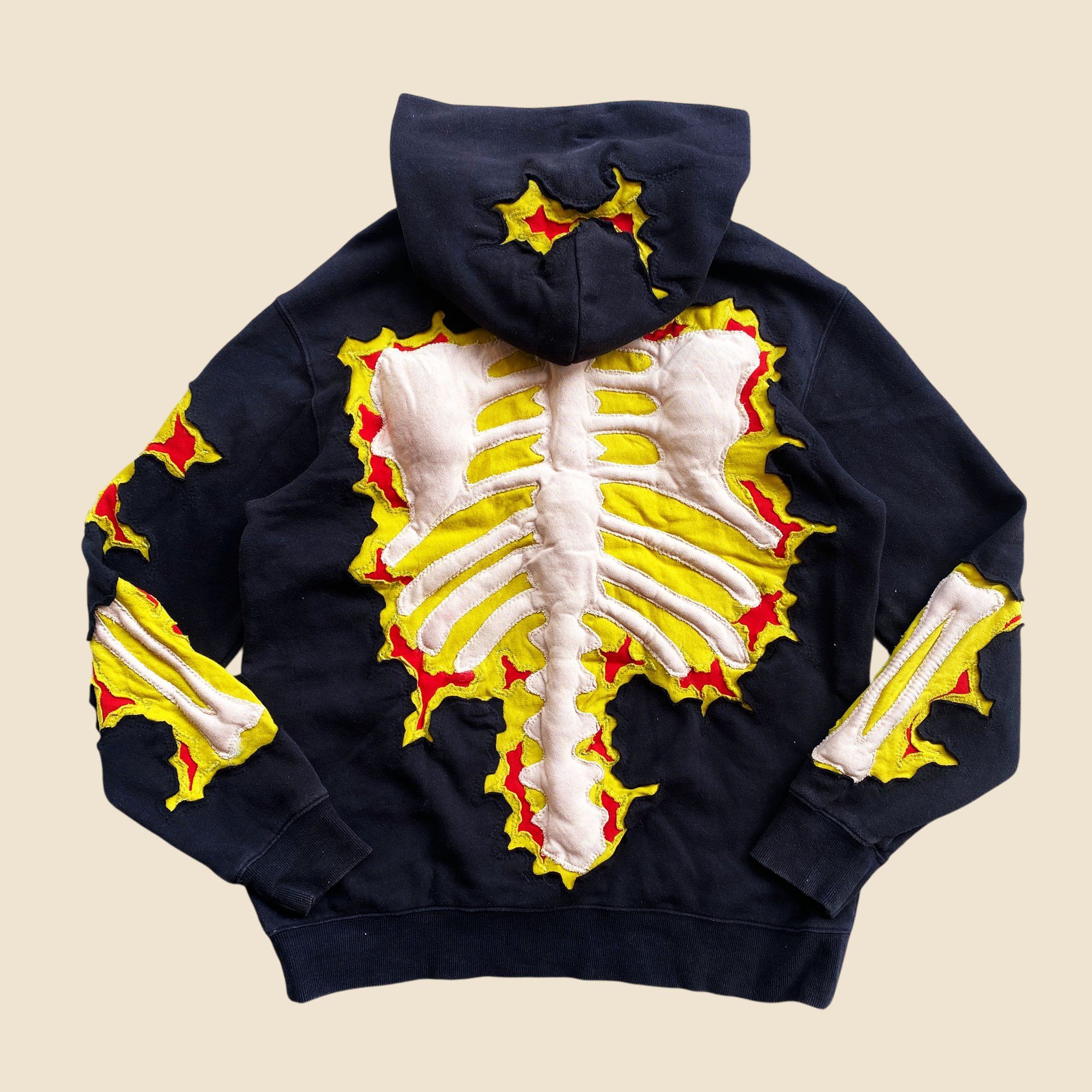 Handmade × Japanese Brand 1 OF 1 REWORKED 3D SKELETON YELLOW CRACKY HOODIE SIZE MEDIUM Size US M / EU 48-50 / 2 - 6 Thumbnail