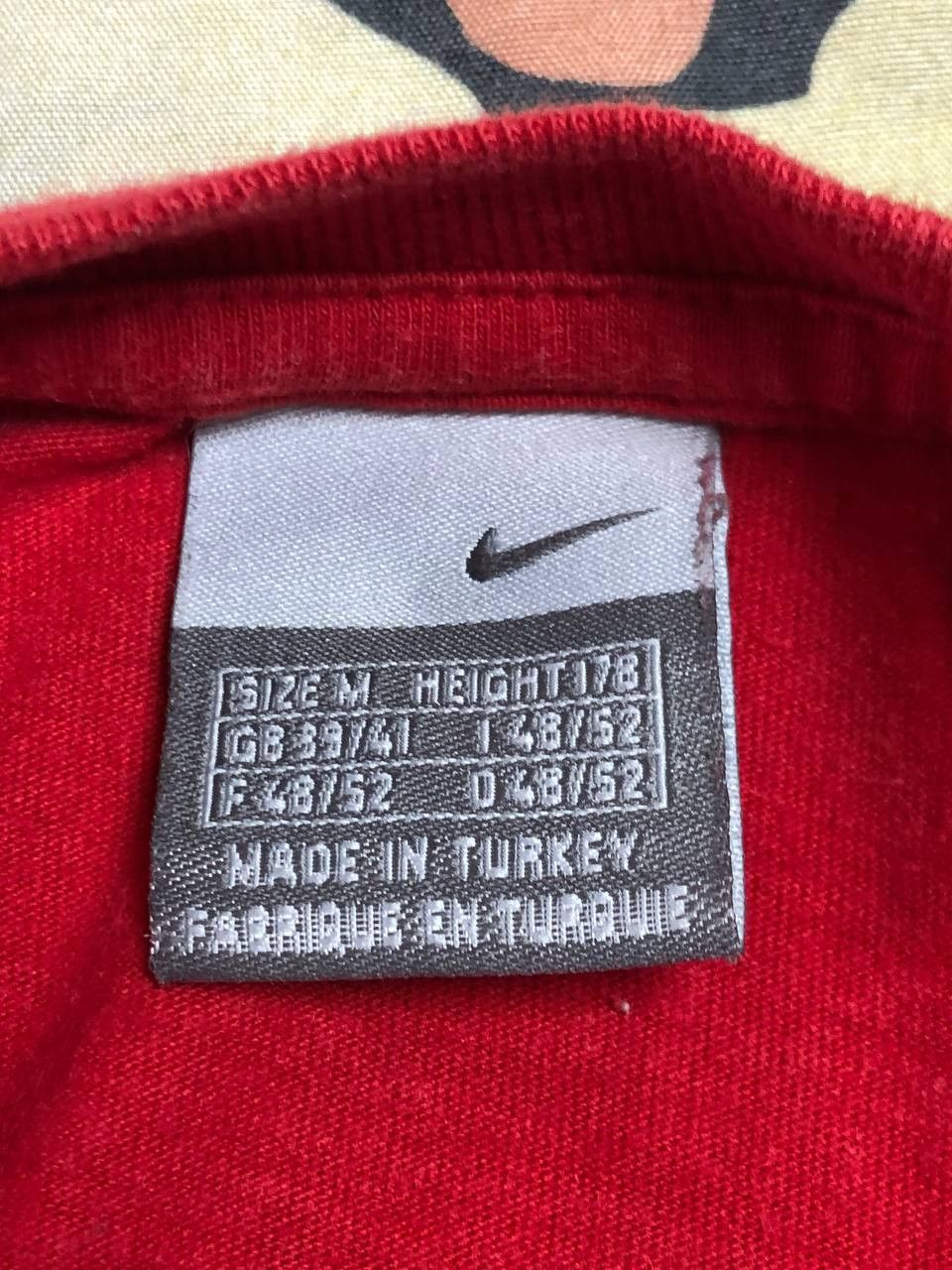 Nike × Vintage Vintage Nike Center Swoosh T-Shirt Size US M / EU 48-50 / 2 - 2 Thumbnail