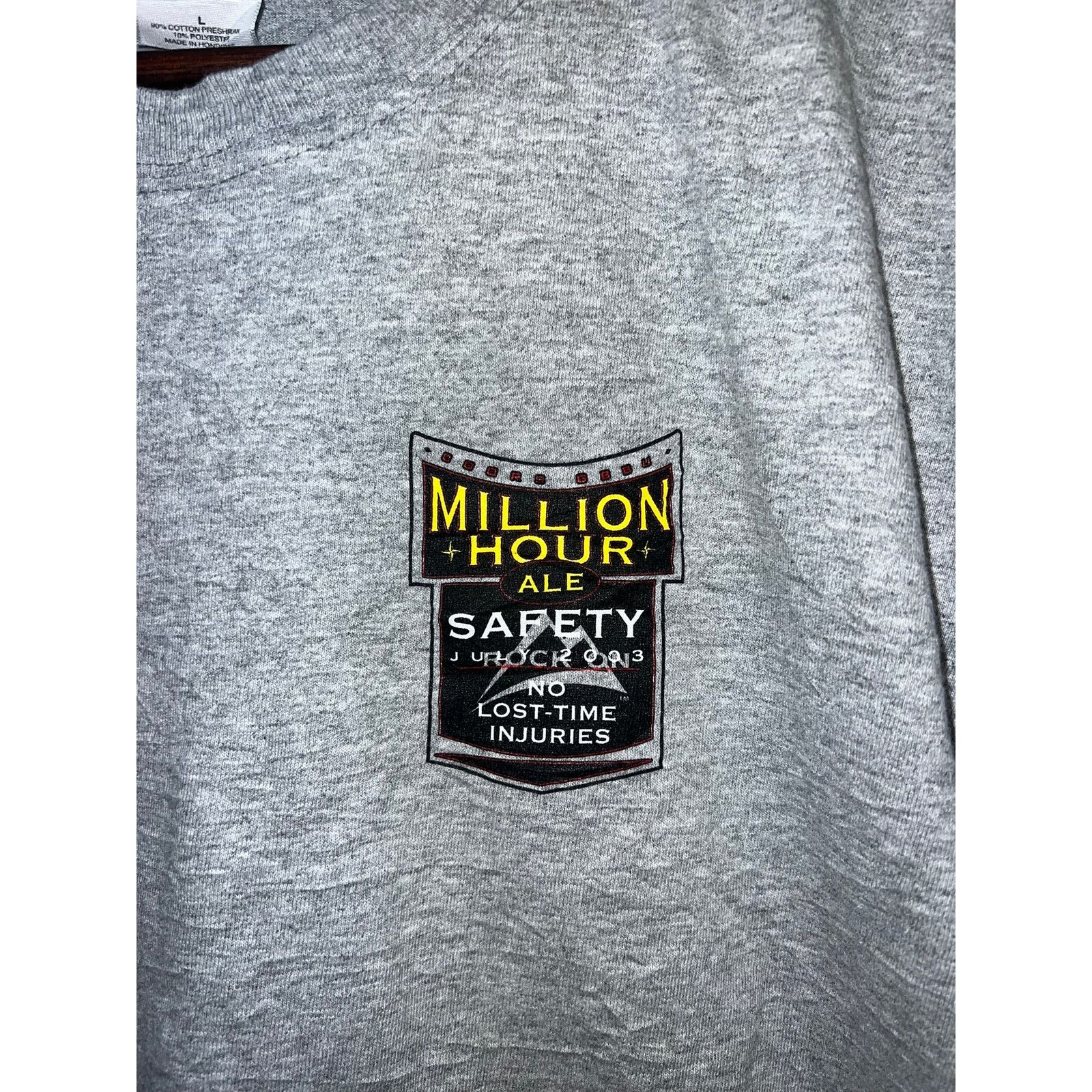 Gildan Vintage Million Hour Ale Shirt Beer Workplace Safety Tee L Size US L / EU 52-54 / 3 - 3 Thumbnail