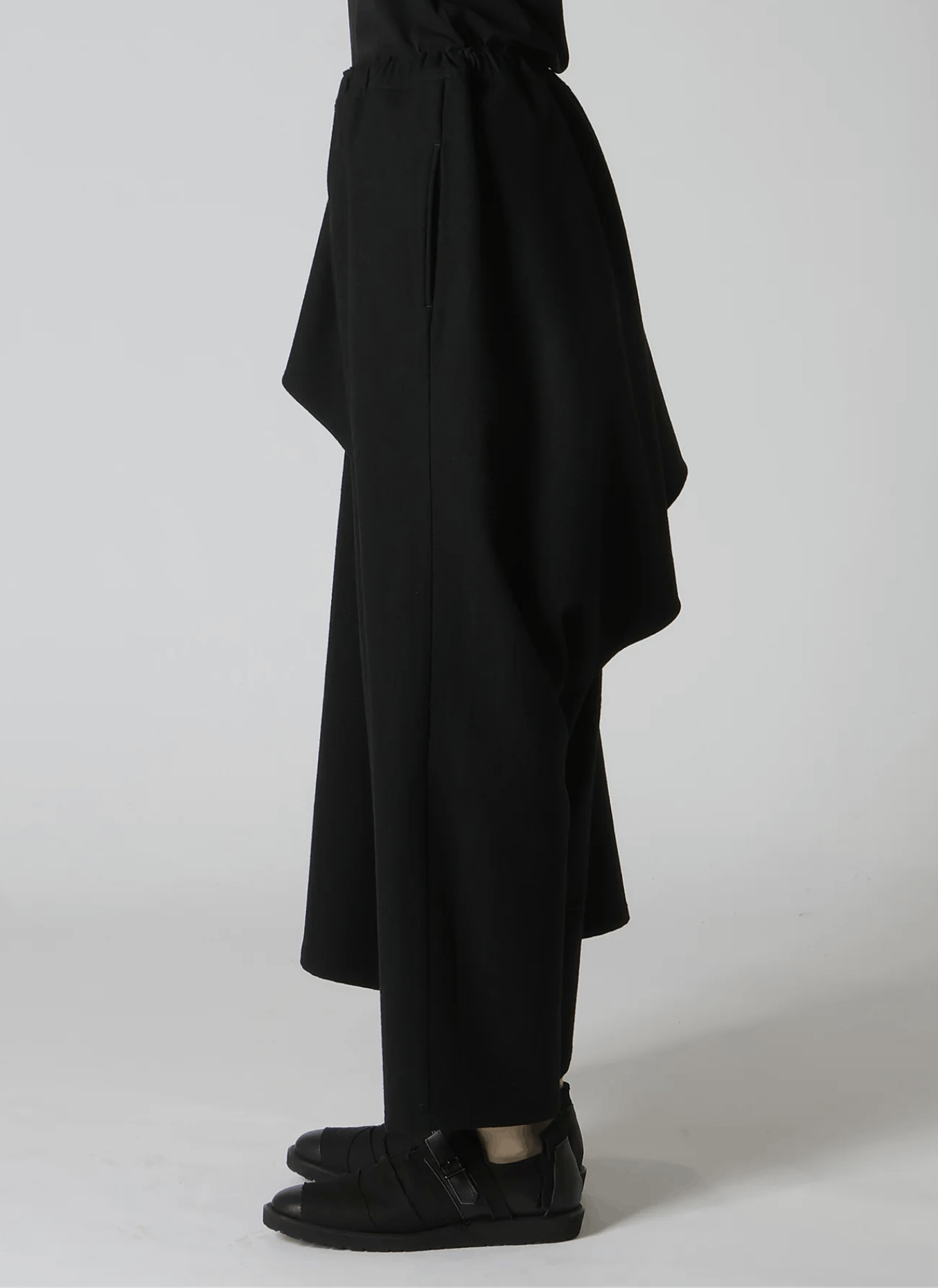 Yohji Yamamoto Yohji Yamamoto Collections - WOOL GATHERED WRAP PANTS Size 26" / US 2 / IT 38 - 7 Thumbnail