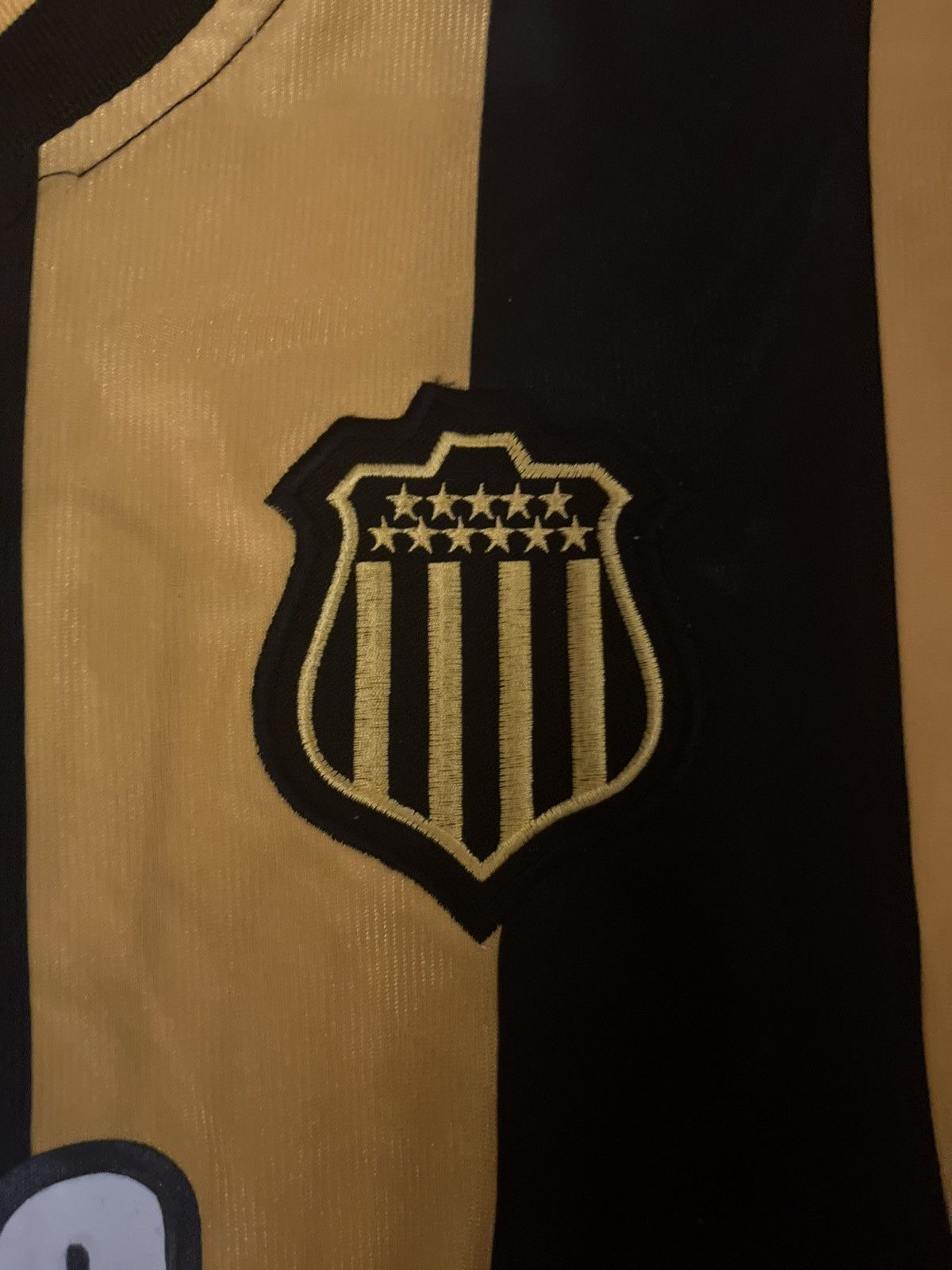 Other Rare early 2000s Penarol Home kit/jersey size L Size US L / EU 52-54 / 3 - 8 Thumbnail