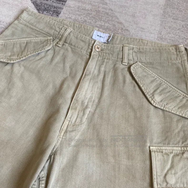 Wtaps Wtaps size 2 Batik wash heavy water wash military shorts Size US 40 / EU 56 - 2 Thumbnail