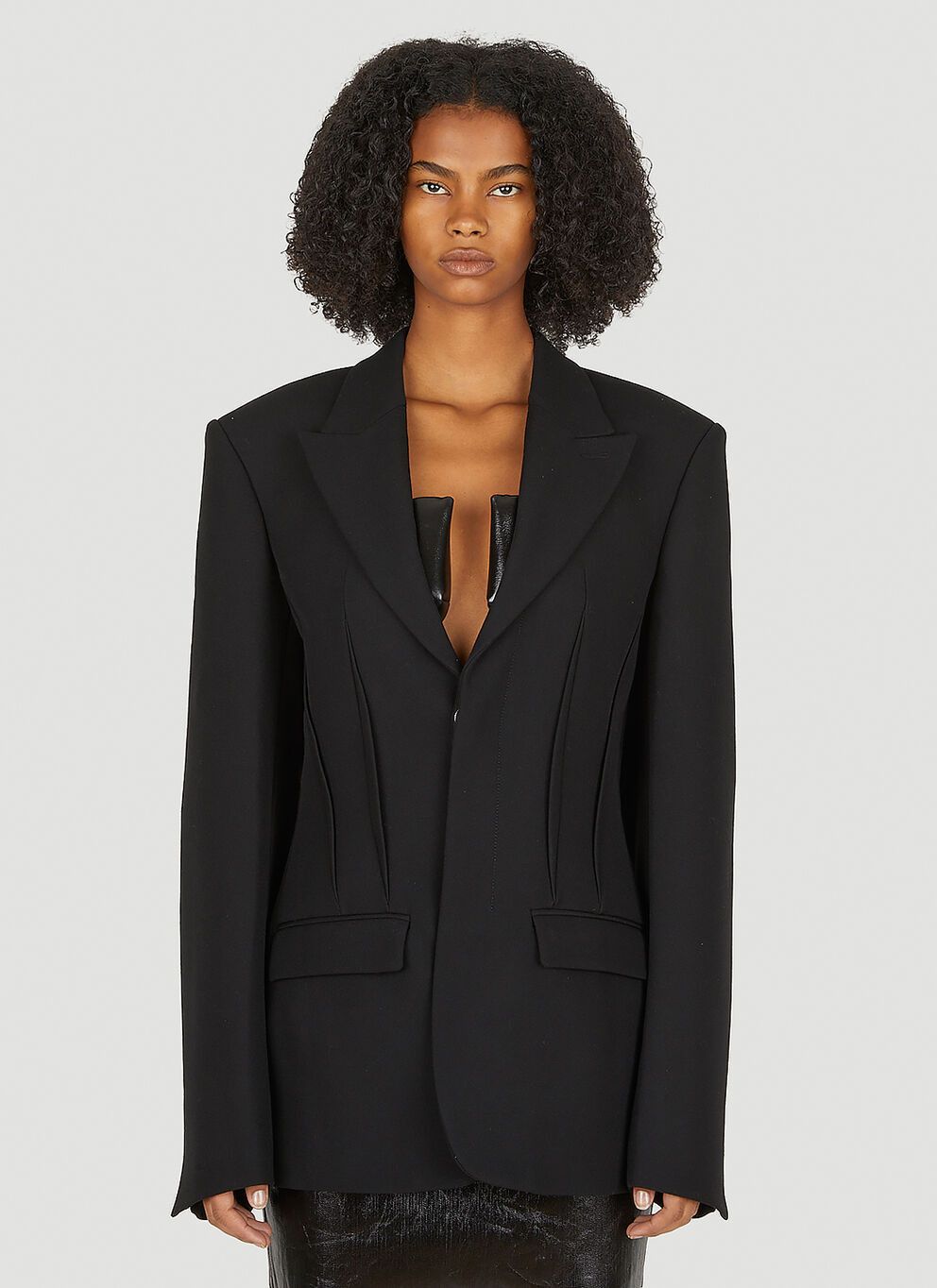 o1mle0824 Darted Blazer in Black
