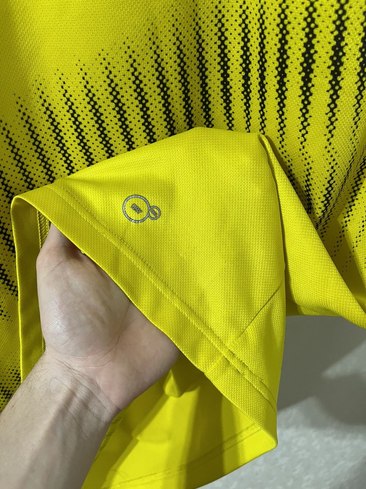 Puma Puma Borussia Dortmund Vintage Training Jersey Size US L / EU 52-54 / 3 - 4 Thumbnail