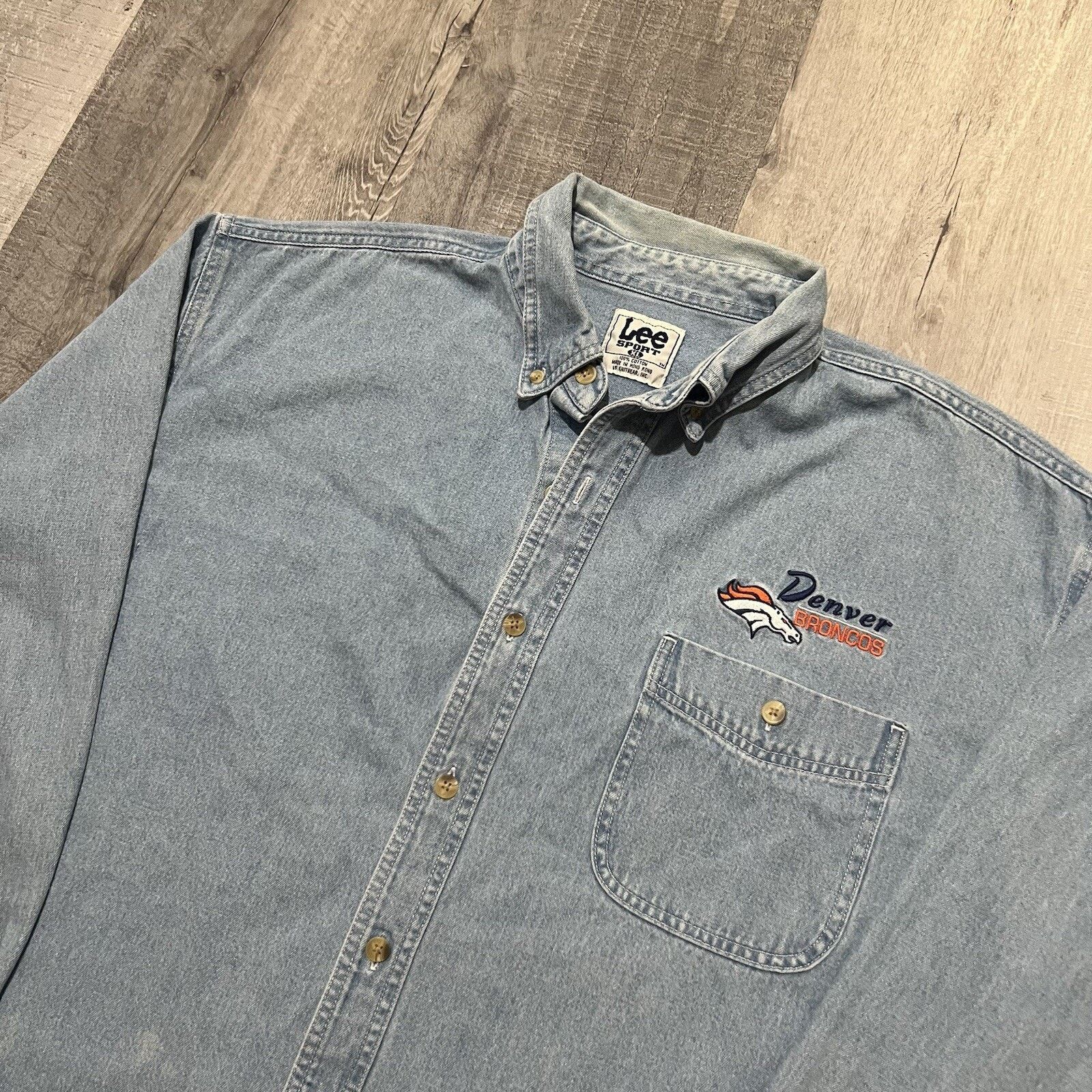Lee VTG Denver Broncos Denim Shirt 90s Lee Sport NFL Button Down Size US XL / EU 56 / 4 - 3 Thumbnail