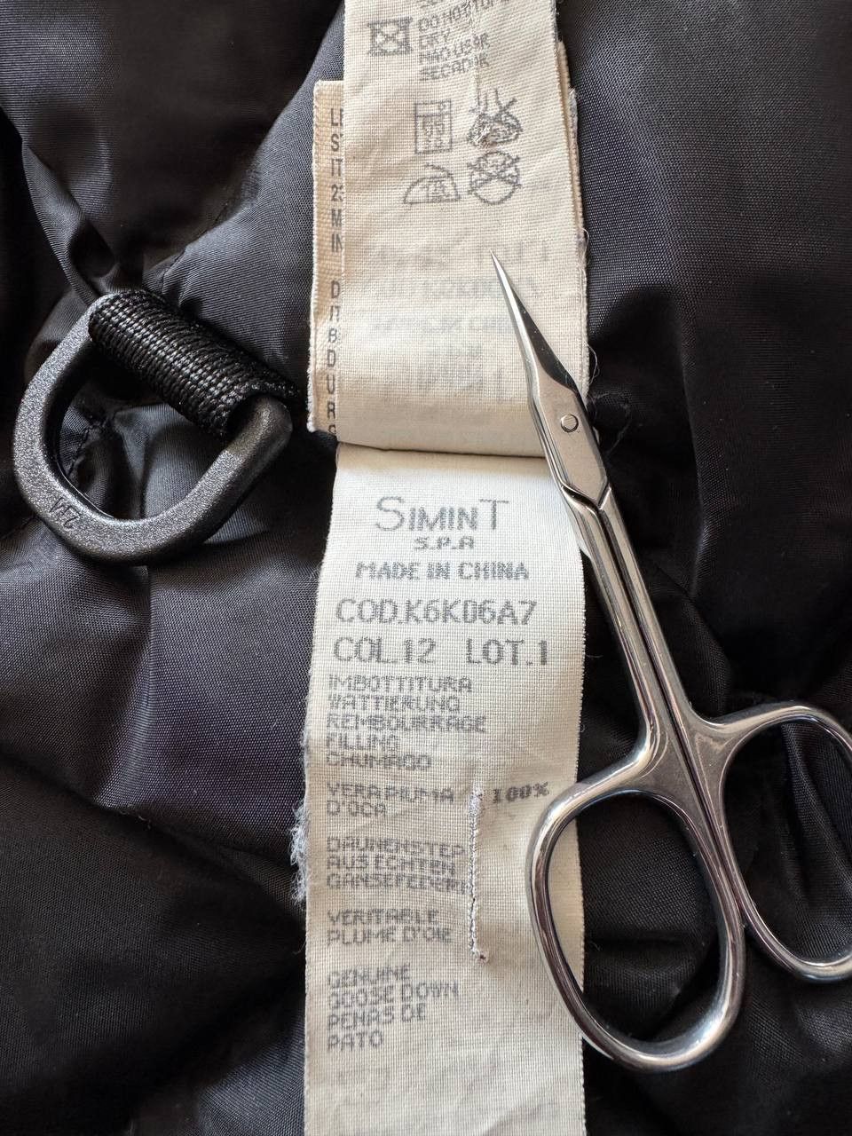 Armani Vintage Armani Jeans Oversized Down Puffer Jacket with Hood Size US M / EU 48-50 / 2 - 15 Thumbnail