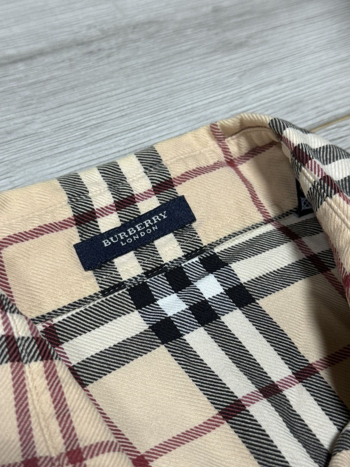 Burberry Burberry nova check buttons all over shirt Size XL / US 12-14 / IT 48-50 - 3 Thumbnail