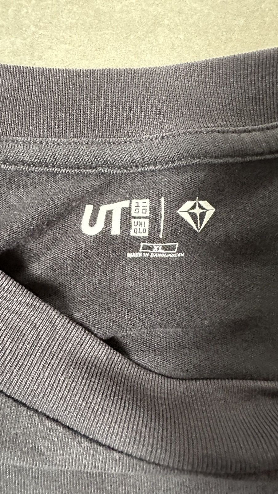 Uniqlo TREASURE UNIQLO K POP TEE Size US XL / EU 56 / 4 - 5 Thumbnail