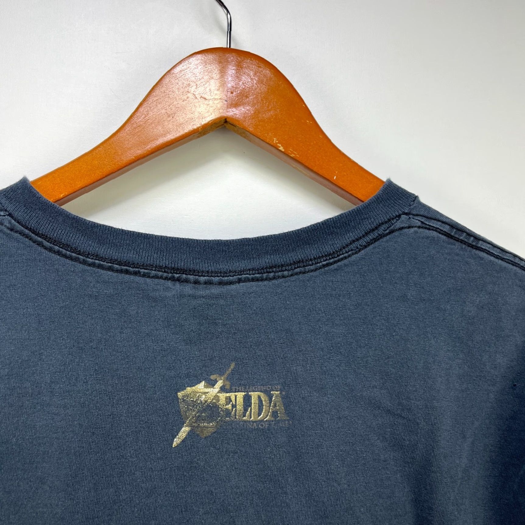 Nintendo VINTAGE Nintendo Zelda Sun Faded Black Shirt Large Size US L / EU 52-54 / 3 - 2 Thumbnail
