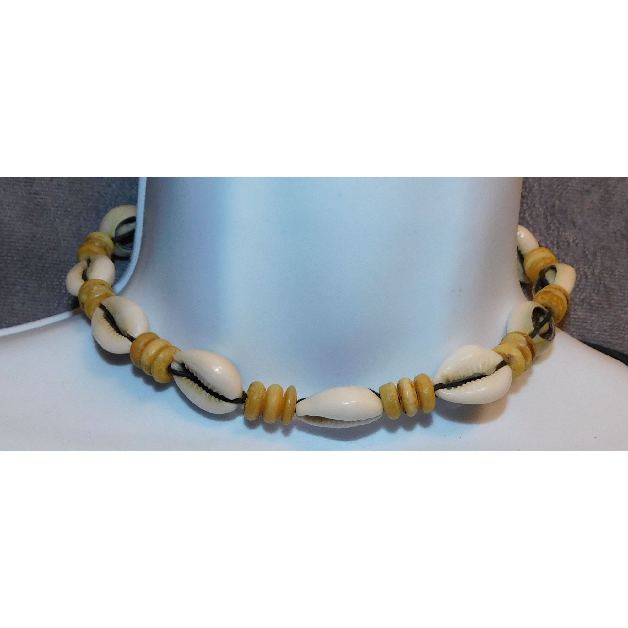 Other Vintage Beachy Sliced Cowrie Shell Tie On Necklace Size ONE SIZE - 2 Thumbnail