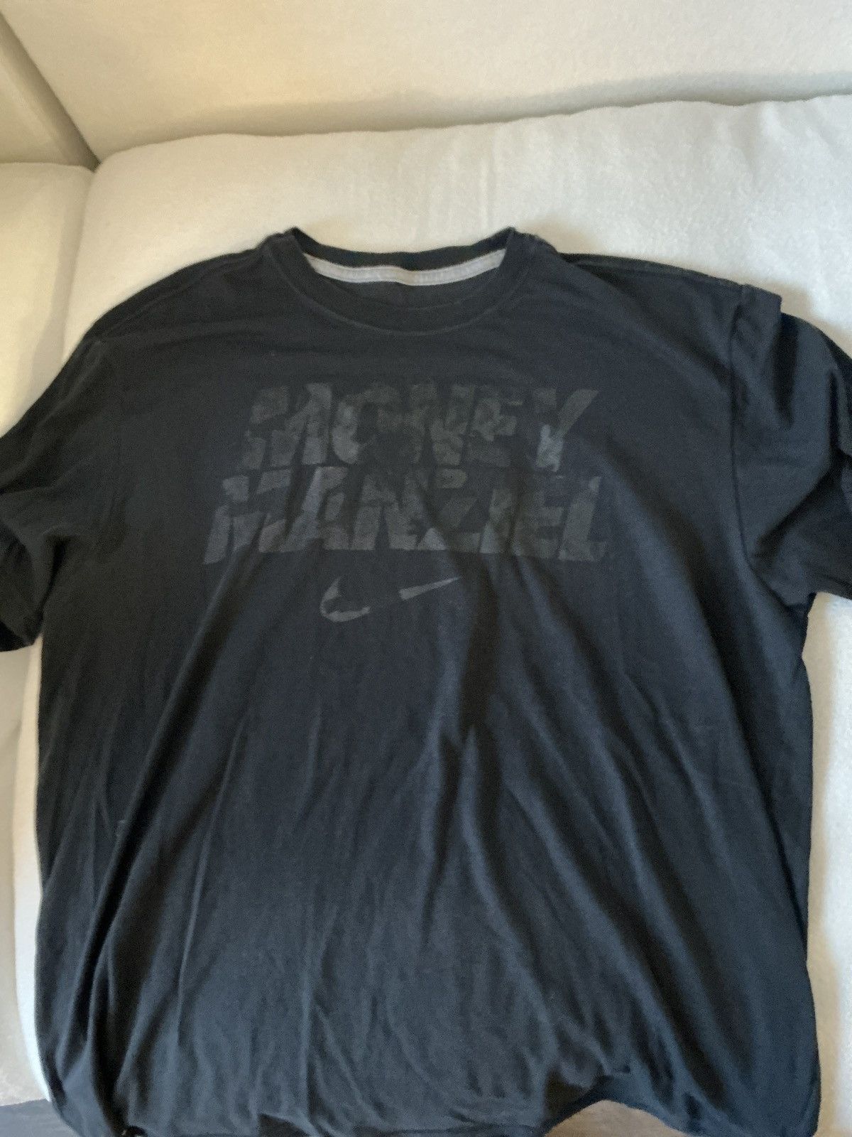 Nike Mens Nike T Shirt Size US XL / EU 56 / 4 - 1 Preview
