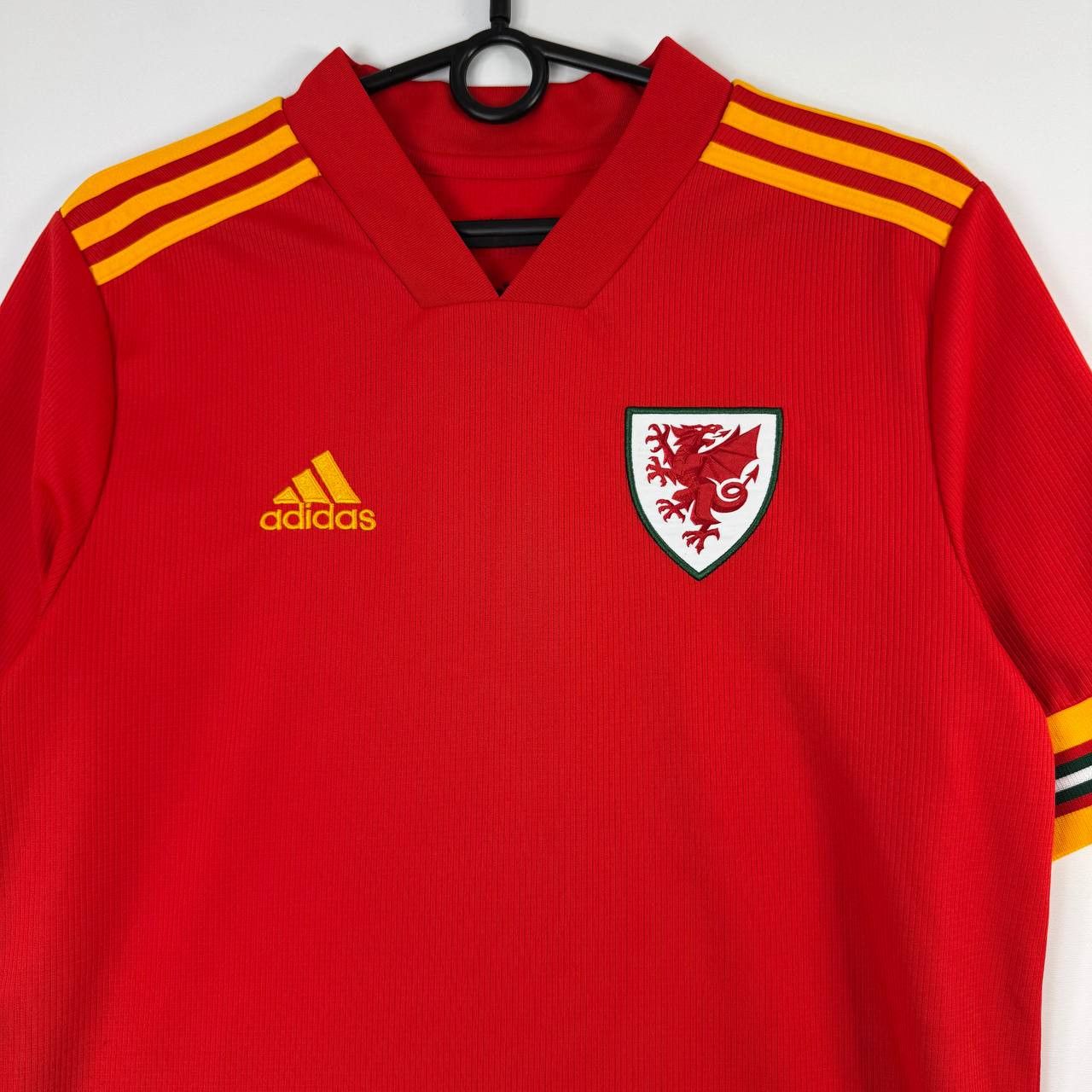 Adidas Adidas Wales Home Jersey 2020/21 Shirt Youth Size 15-16Y Size US S / EU 44-46 / 1 - 2 Thumbnail