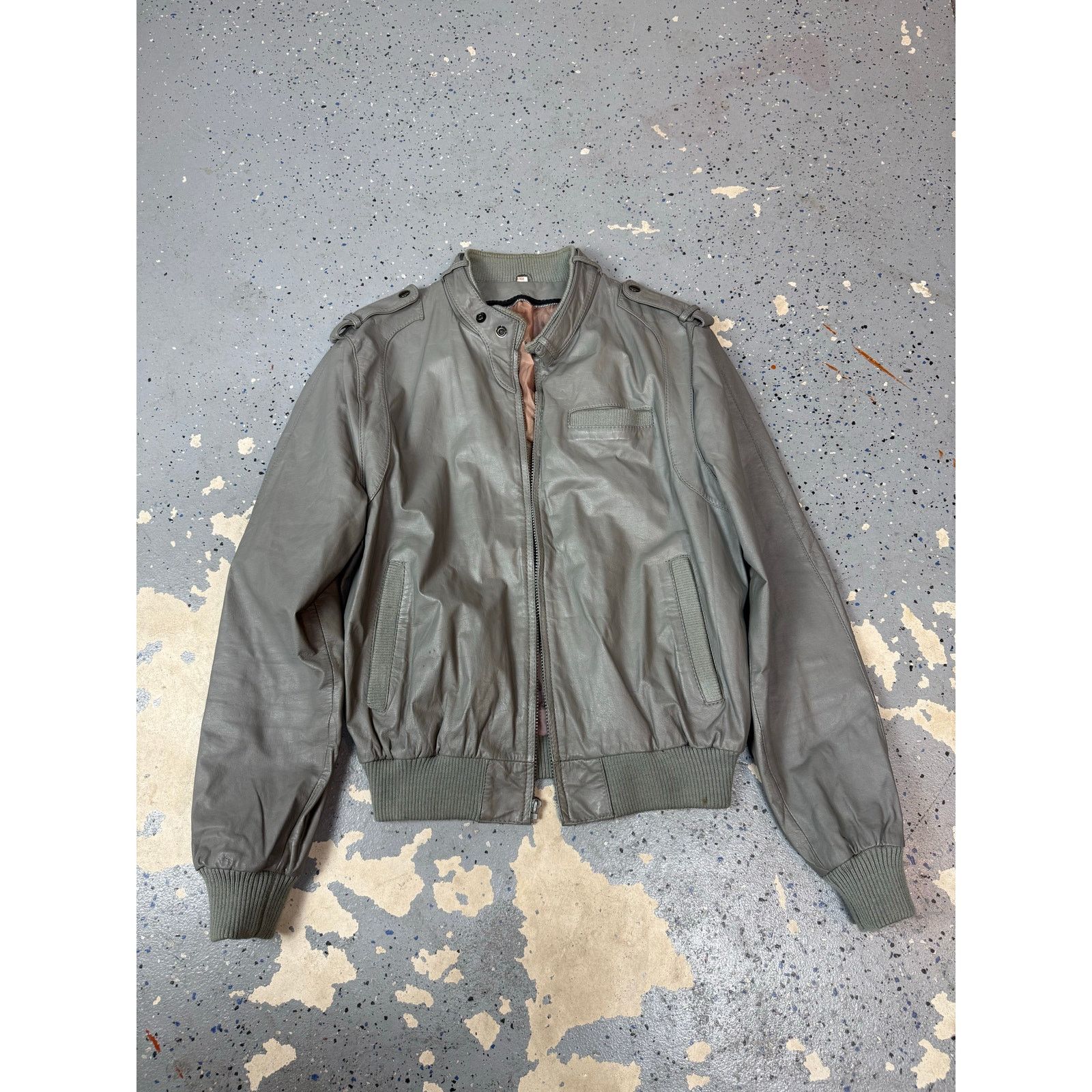 Vintage Vintage European-style café racer leather jacket Size US L / EU 52-54 / 3 - 3 Thumbnail