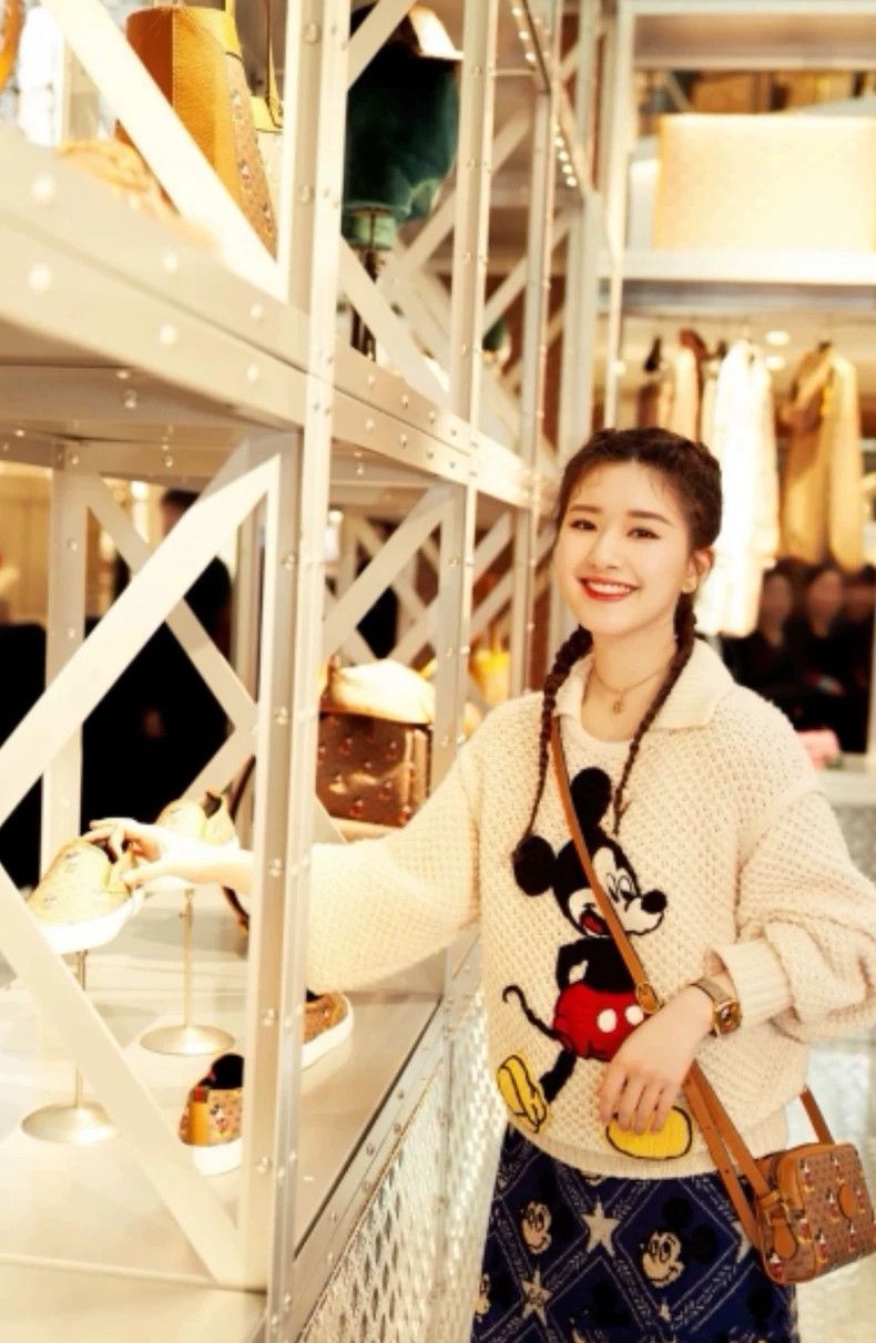 Gucci Gucci Disney cooperates with Mickey sweater 2502-Nextarrow Size US XXL / EU 58 / 5 - 6 Thumbnail