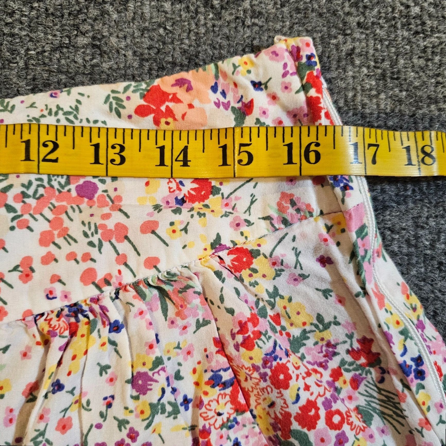 H&M H&M Shorts Womens 10 White Pink Floral Side Zip Garden Collection Casual Shirt Size 32" / US 10 / IT 46 - 3 Thumbnail