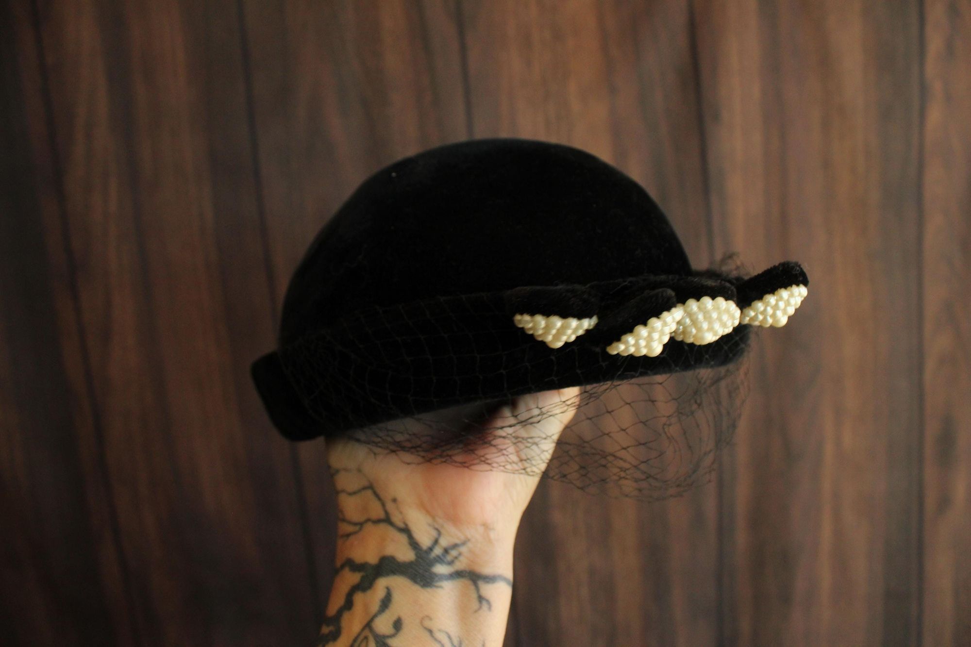 Vintage Vintage 1940s Hat, Black Small Topper with Birdcage Veil and Size ONE SIZE - 10 Thumbnail