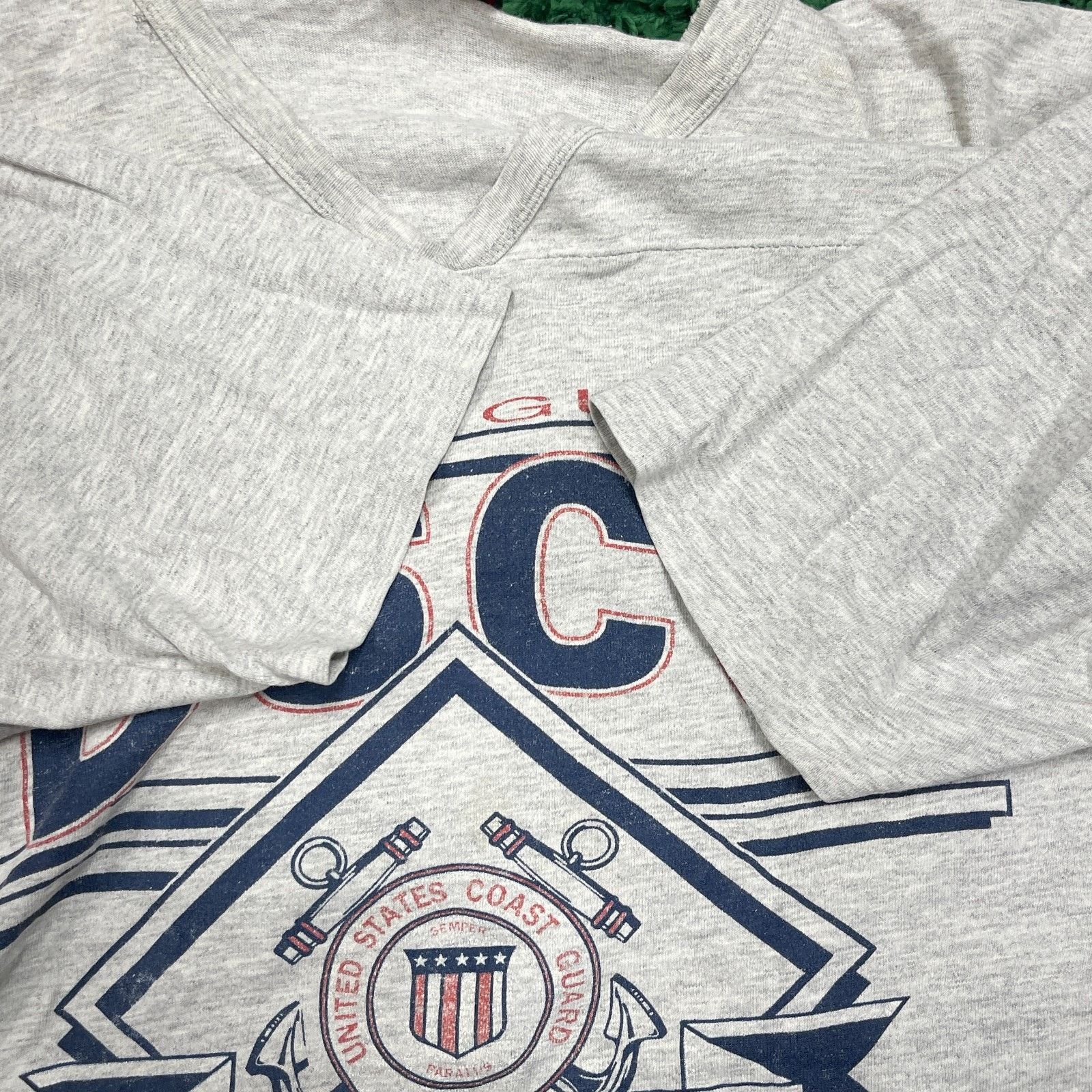 Vintage vintage United States Coast Guard (USCG) fitness Tee Large Size US L / EU 52-54 / 3 - 5 Thumbnail