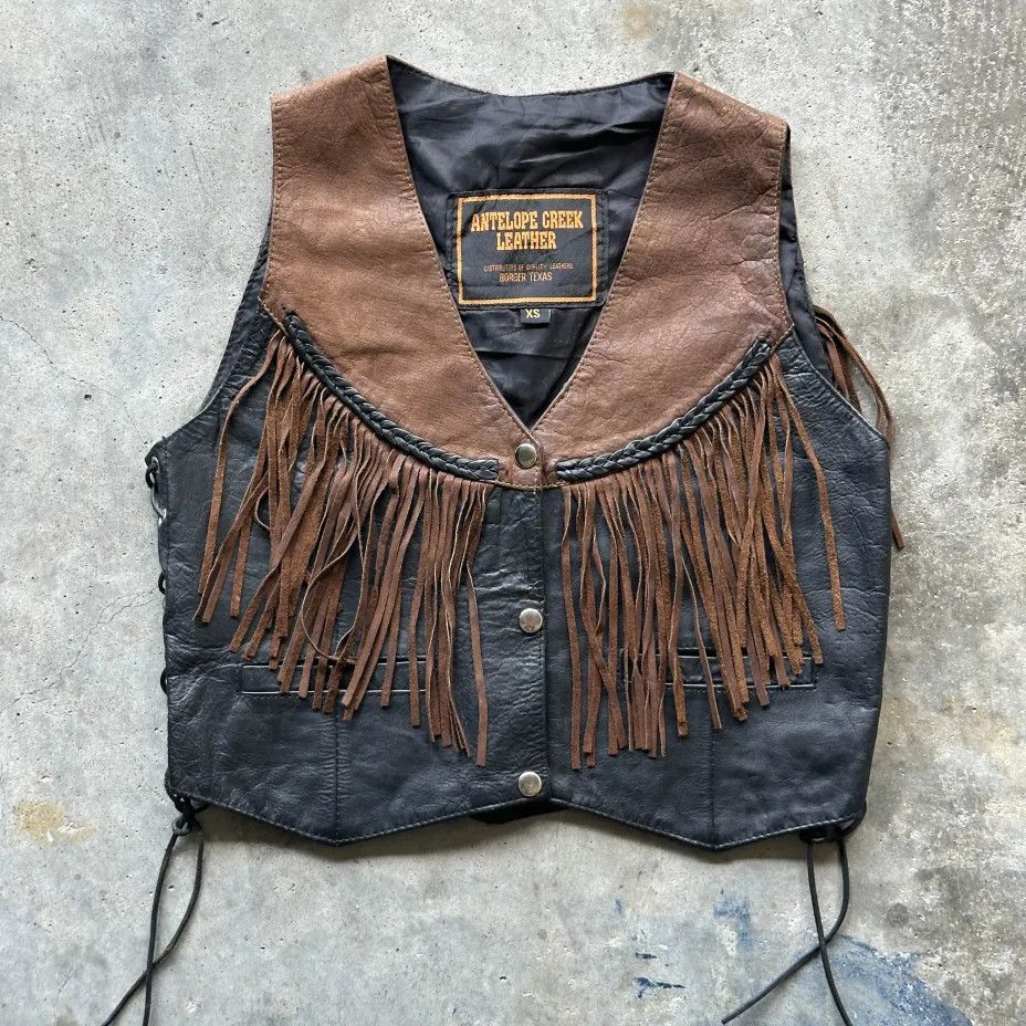 Other Vintage Two Tone Leather Fringe Western Vest Size XS Size US XS / EU 42 / 0 - 1 Thumbnail