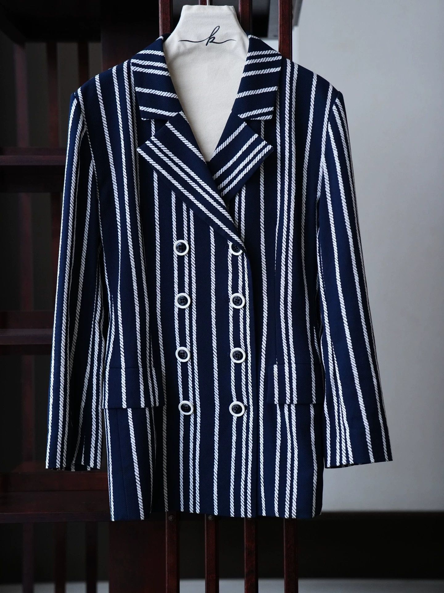 Yves Saint Laurent YSL Vintage Cotton Vertical Stripe Blazer Navy Size XS / US 0-2 / IT 36-38 - 2 Thumbnail