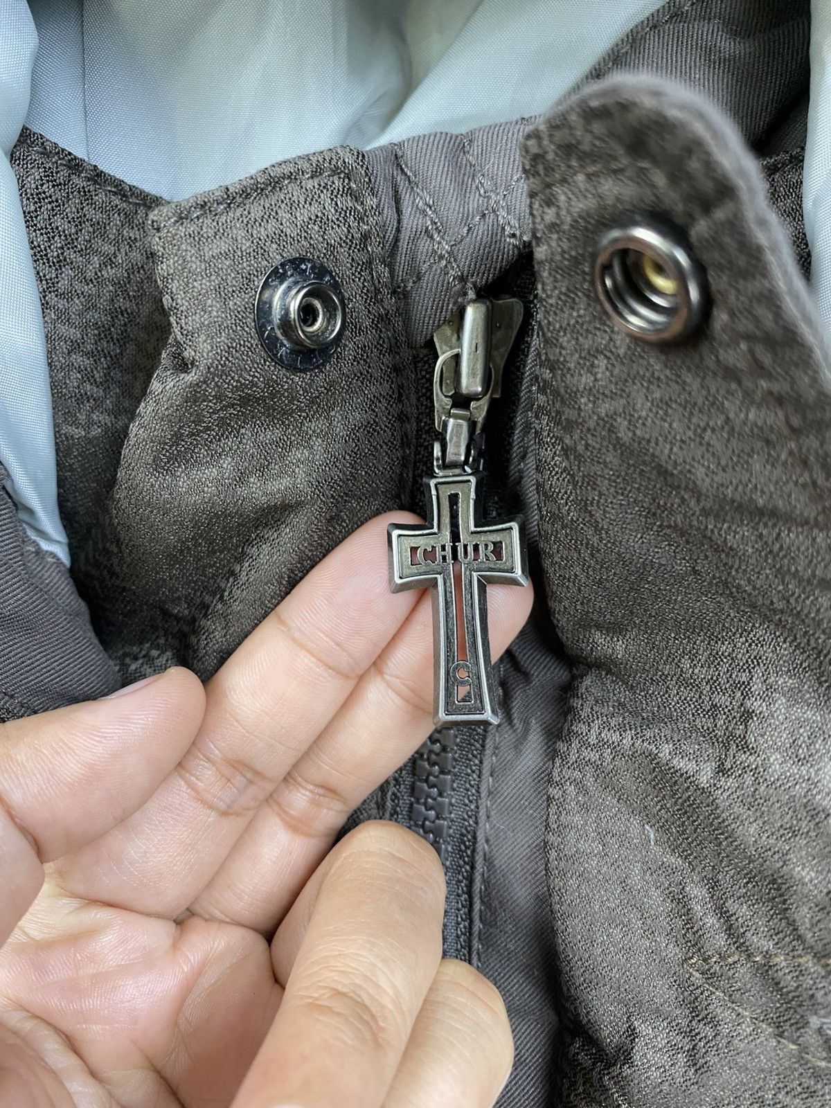 Japanese Brand Chur Snowboarding Cross Logo Zipper Multipocket Jacket Size US L / EU 52-54 / 3 - 10 Thumbnail