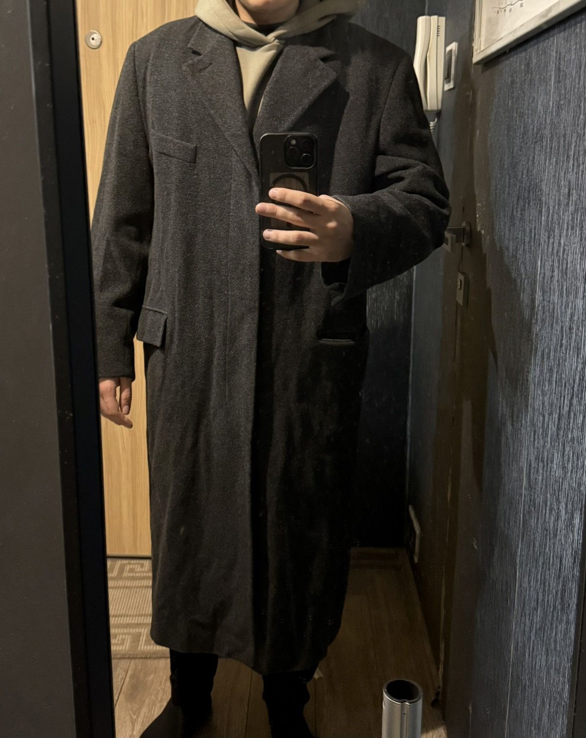 Yves Saint Laurent Grey Wool YSL Coat Heavy Soft Long Size US L / EU 52-54 / 3 - 20 Thumbnail