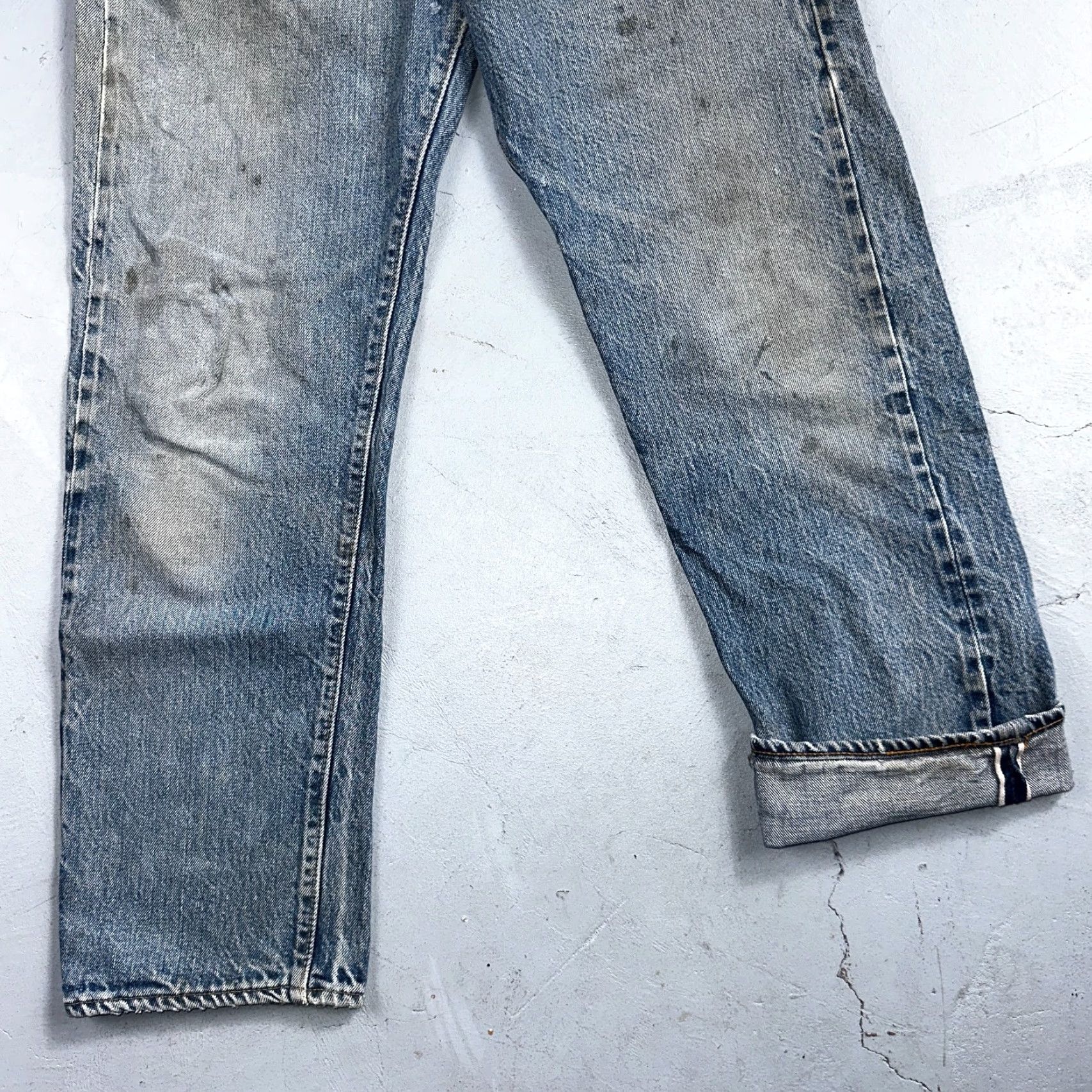 Levi's VINTAGE Levi's 501 Jeans Men 32x31 Light Wash 80s USA Distressed Straight Denim Size US 32 / EU 48 - 3 Thumbnail