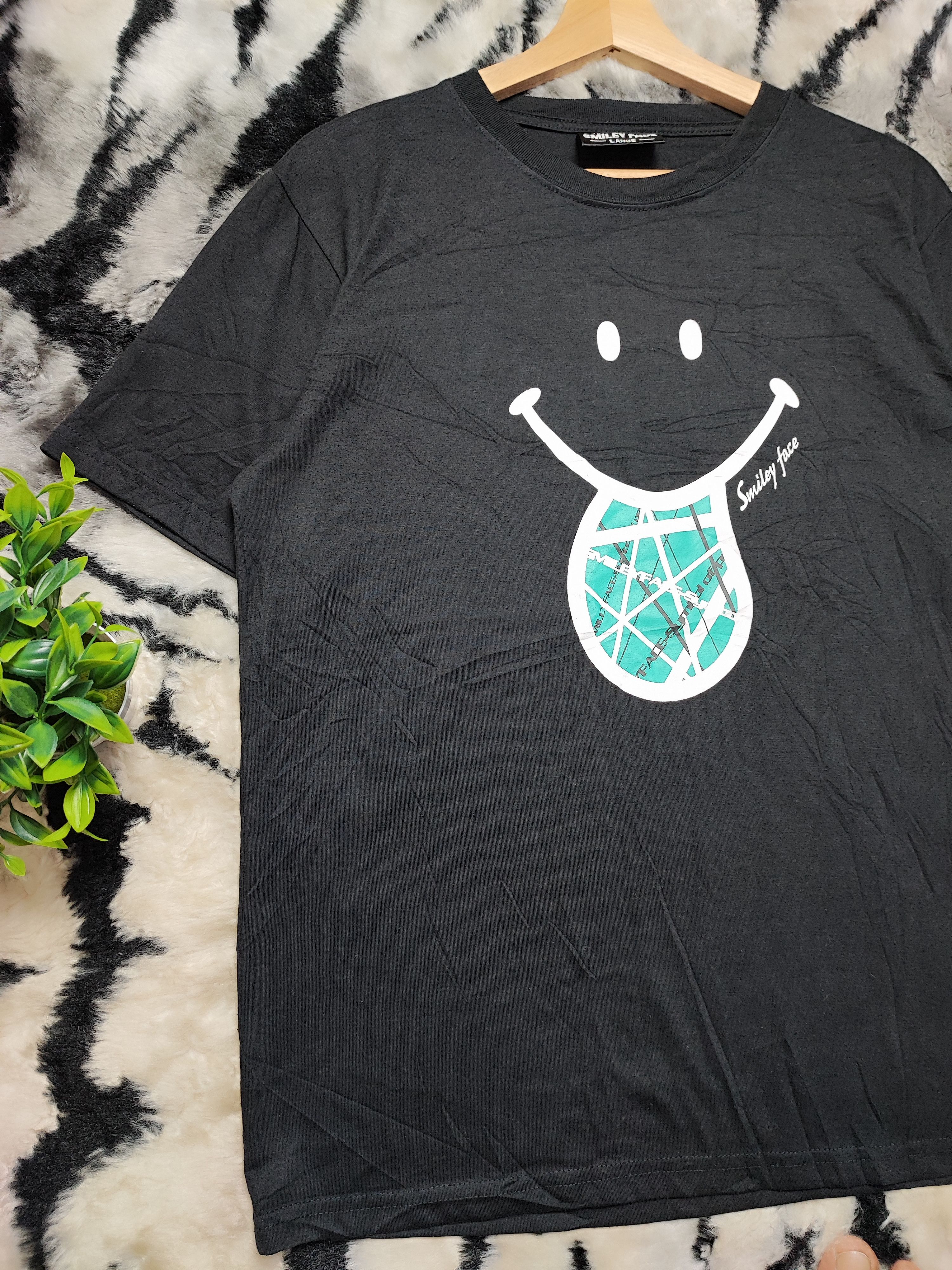 Japanese Brand × Vintage Vintage Harvey ball smiley face Tshirt Size US L / EU 52-54 / 3 - 3 Thumbnail