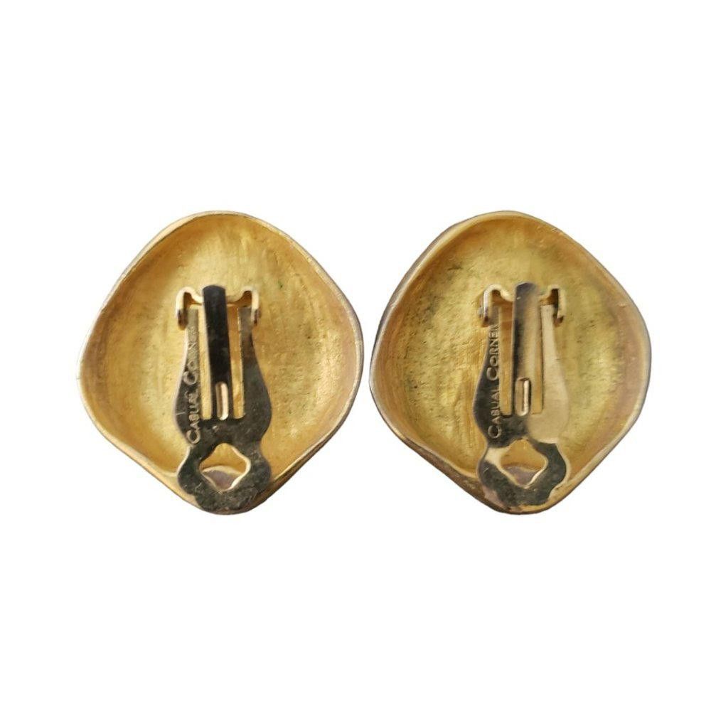 Designer Vintage Casual Corner Gold Tone Clip Earrings 1" Size ONE SIZE - 4 Thumbnail