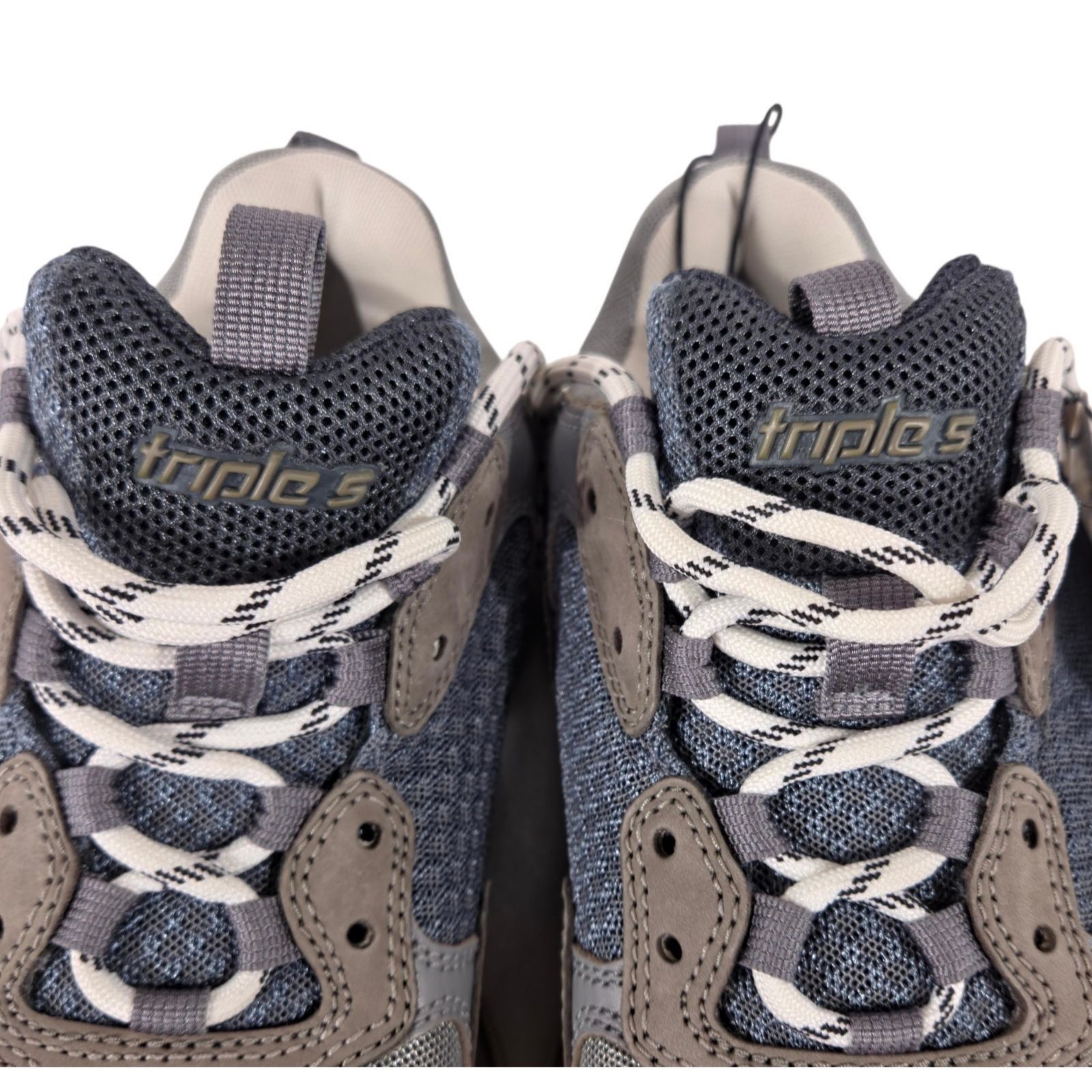 Balenciaga Balenciaga Triple S Sneakers US 7 EU 40 Mens Gray $1100 Size US 7 / EU 40 - 3 Thumbnail