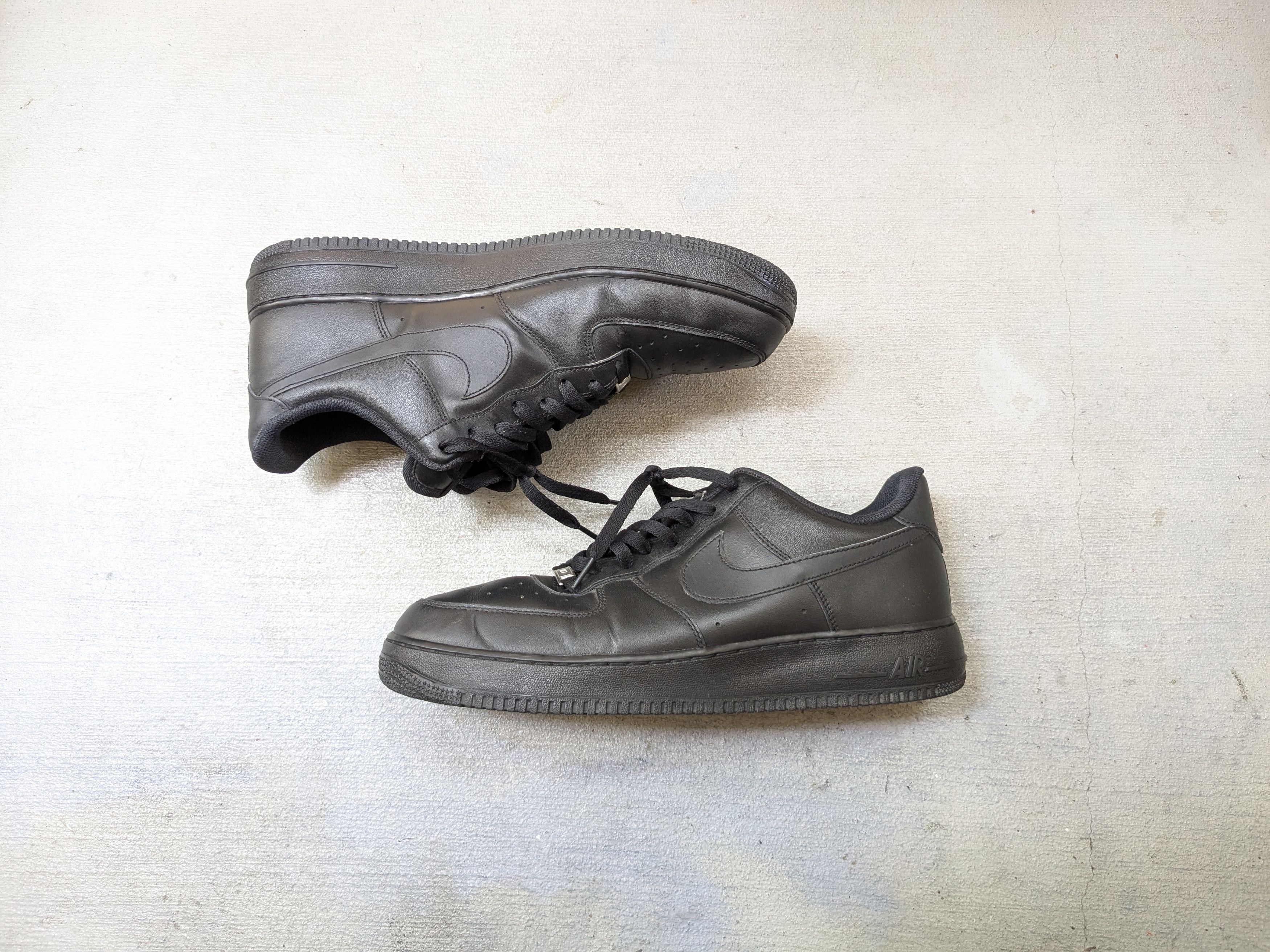 Nike Air Force 1 '07 Triple Black Low Leather 315122-001