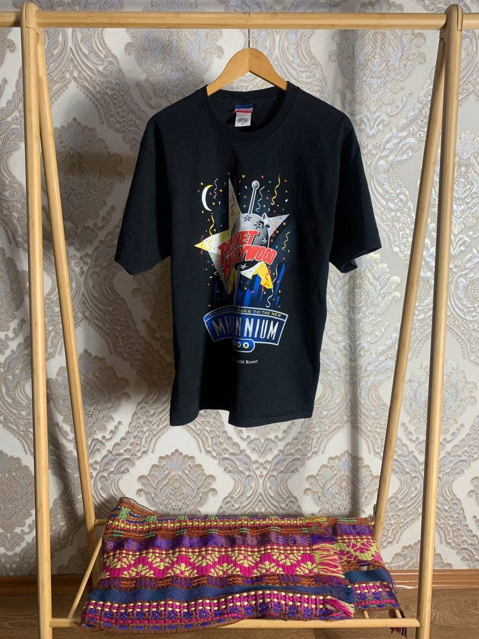 Planet Hollywood VERY RARE PLANET HOLLYWOOD MILLENNIUM 2000 T-SHIRT Y2K 90s Size US L / EU 52-54 / 3 - 1 Thumbnail