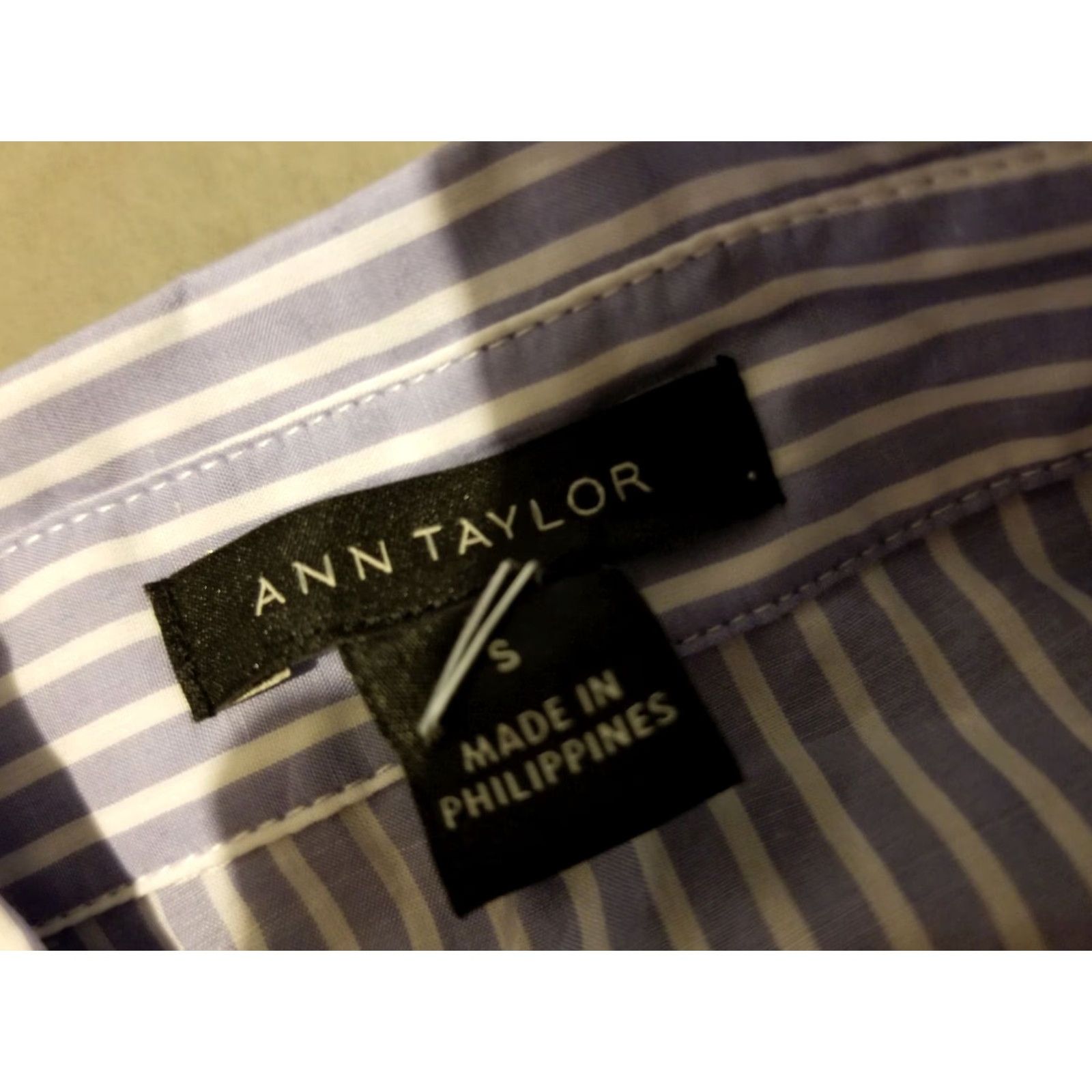 Ann Taylor Womens Ann Taylor Shirt Blouse S Small Blue White Stripes Cotton Button Blouse Womens Mens? Size S / US 4 / IT 40 - 4 Thumbnail
