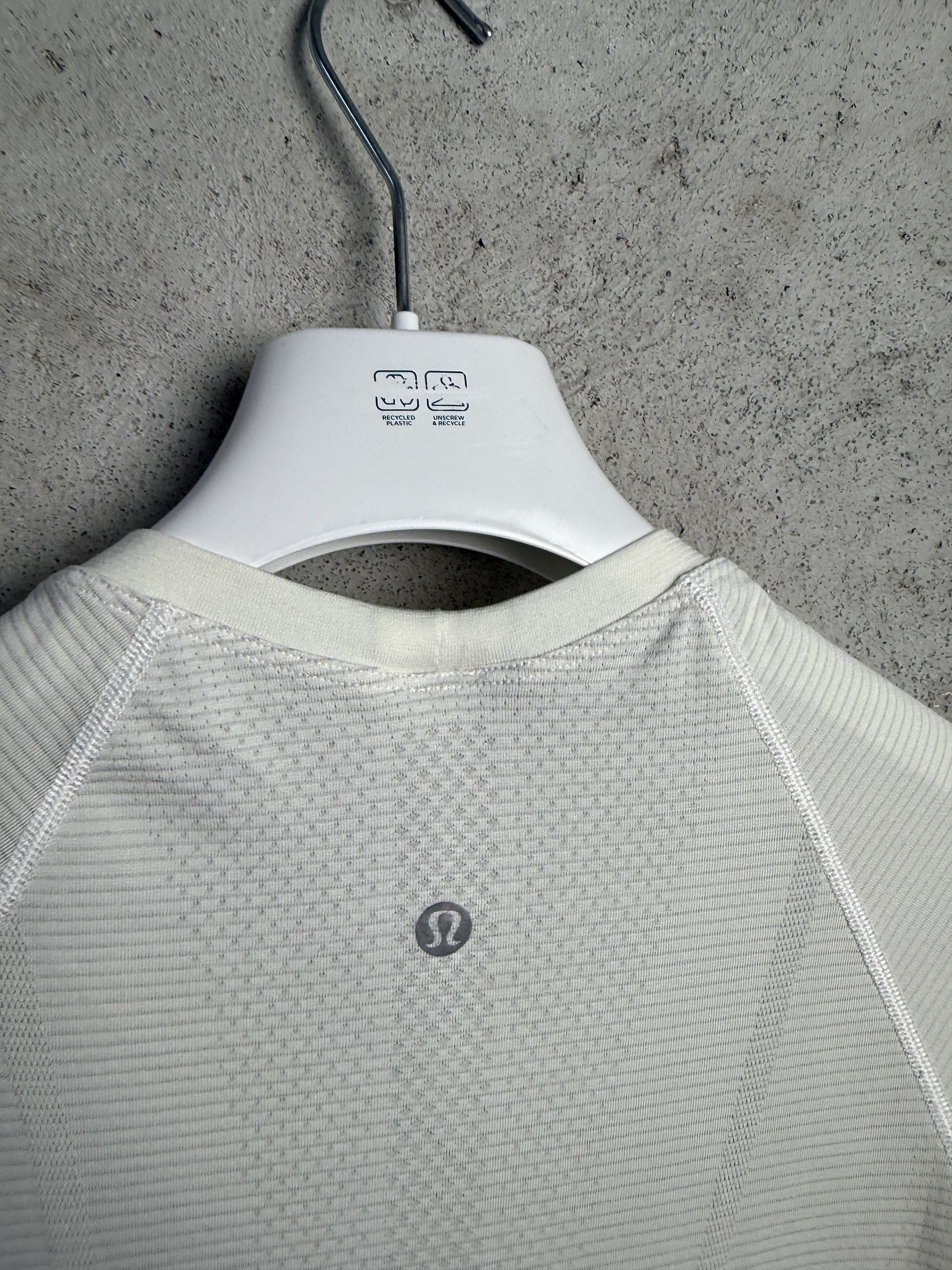 Lululemon Lululemon Swiftly tech t-shirt tee gym sport pilates yoga Size S / US 4 / IT 40 - 4 Thumbnail