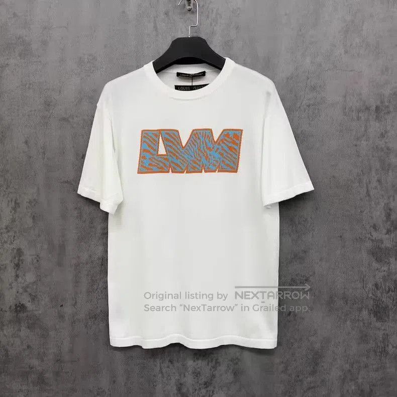 Louis Vuitton Louis Vuitton White Embroidered Short Sleeve T. Size US S / EU 44-46 / 1 - 1 Thumbnail