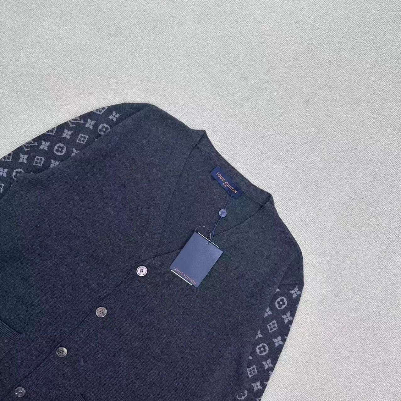 Louis Vuitton LV Monogram color block wool cardigan XXL Size US XXL / EU 58 / 5 - 3 Thumbnail