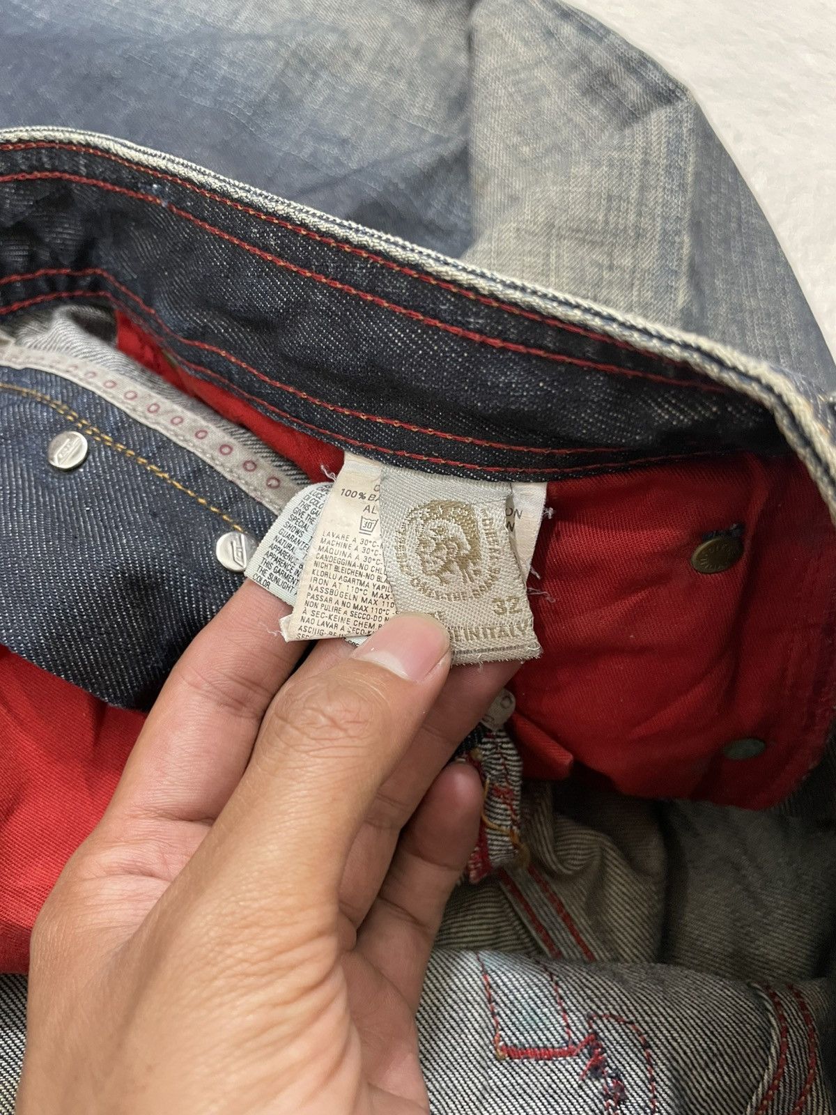 00s Diesel Distressed Raw Denim Lion Embroidered Mudwash Y2K