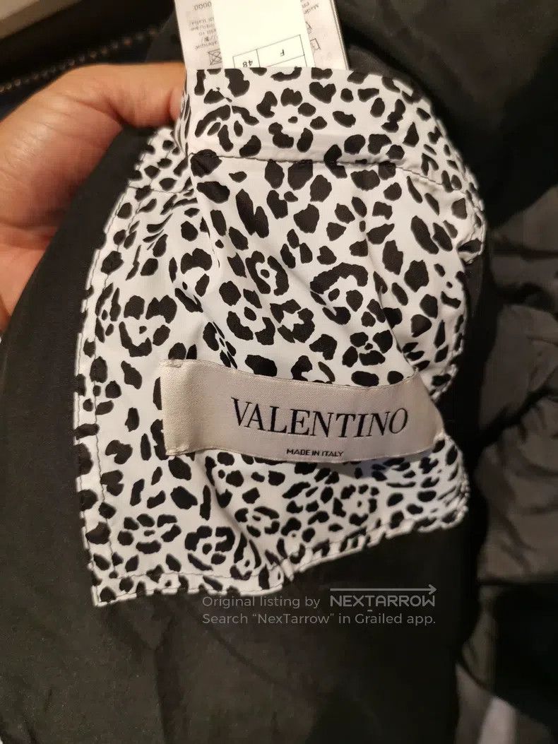 Valentino Valentino Leopard print down jacket Size US M / EU 48-50 / 2 - 5 Thumbnail