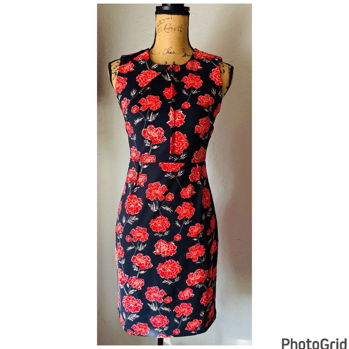 Banana Republic Banana Republic Floral Dress 0P Size XS / US 0-2 / IT 36-38 - 2 Thumbnail