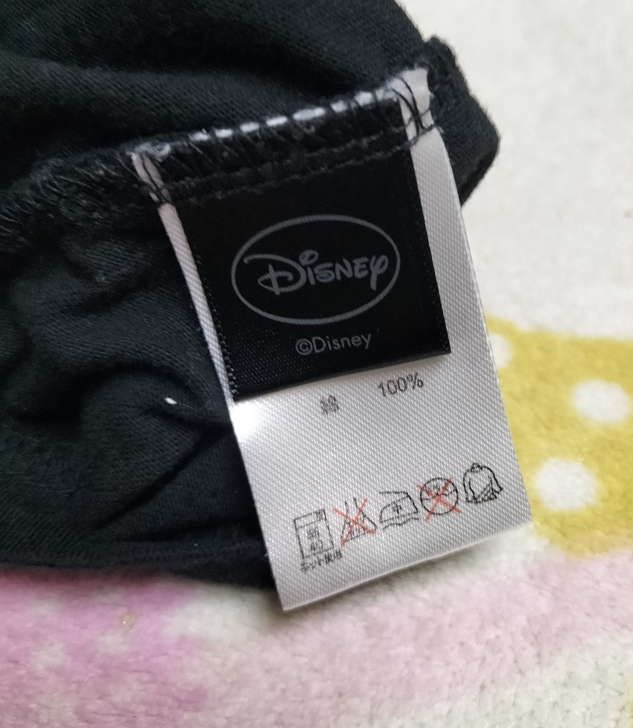 Roen By Roen × Disney Mickey Mouse Guitar V-neck Tee Size US M / EU 48-50 / 2 - 8 Thumbnail