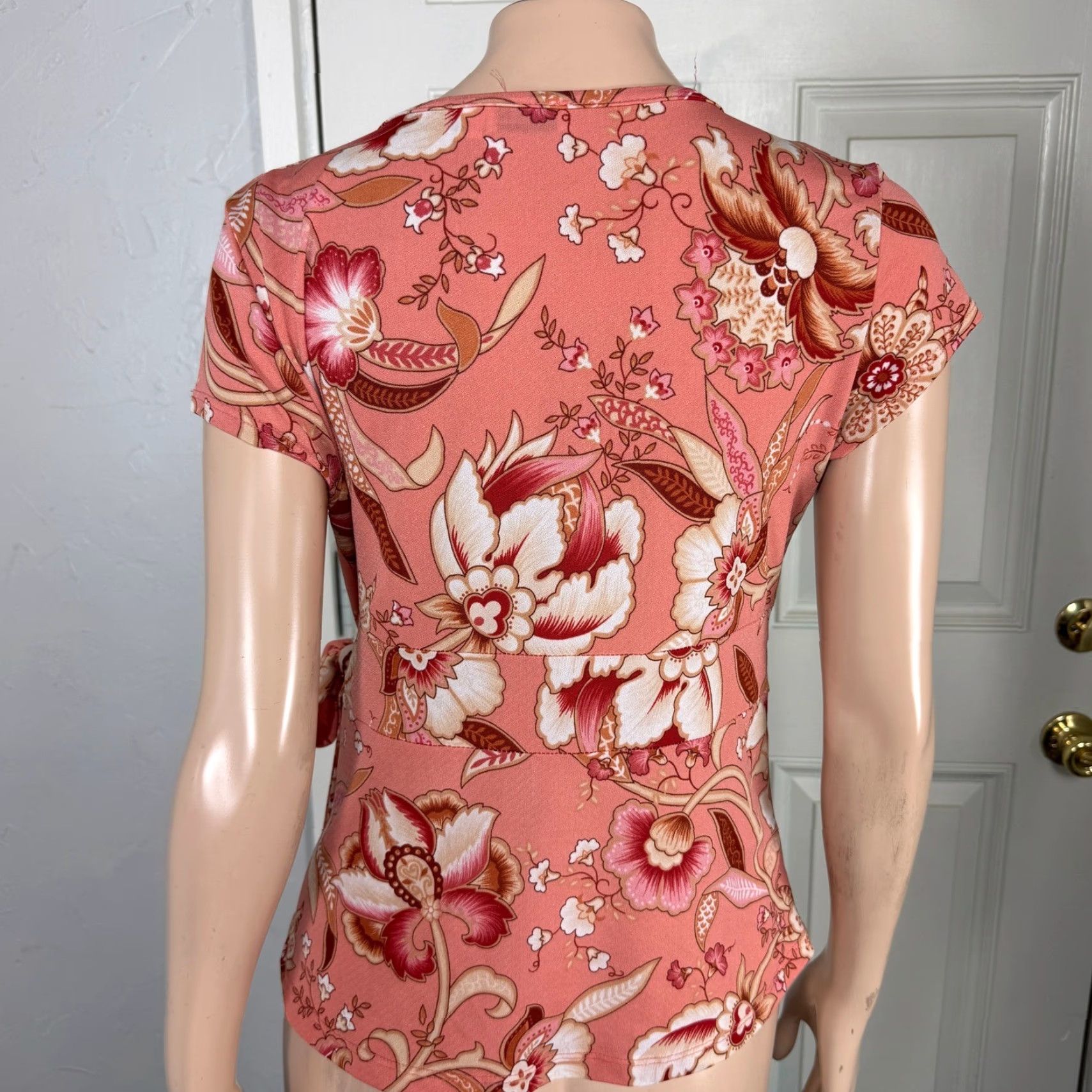 Vintage VINTAGE Charlotte Russe Shirt L V-Neck Floral Knit Pink Women's Short Sleeve Floral Pattern 90s City Vintage Size L / US 10 / IT 46 - 3 Thumbnail