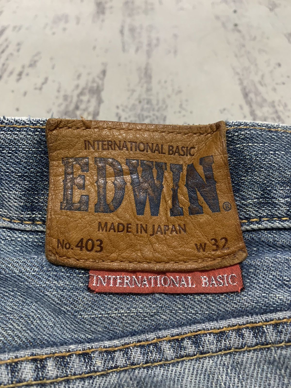 Vintage EDWIN 403 Baggy JEANS 34x31