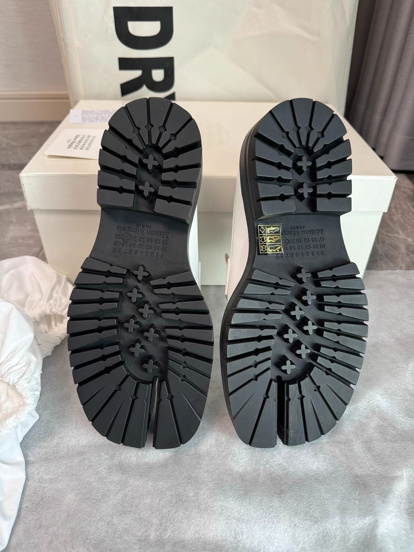 Maison Margiela Maison Margiela Tabi Split-Toe Platform Derby Shoes K6 Size US 5 / IT 35 - 8 Thumbnail